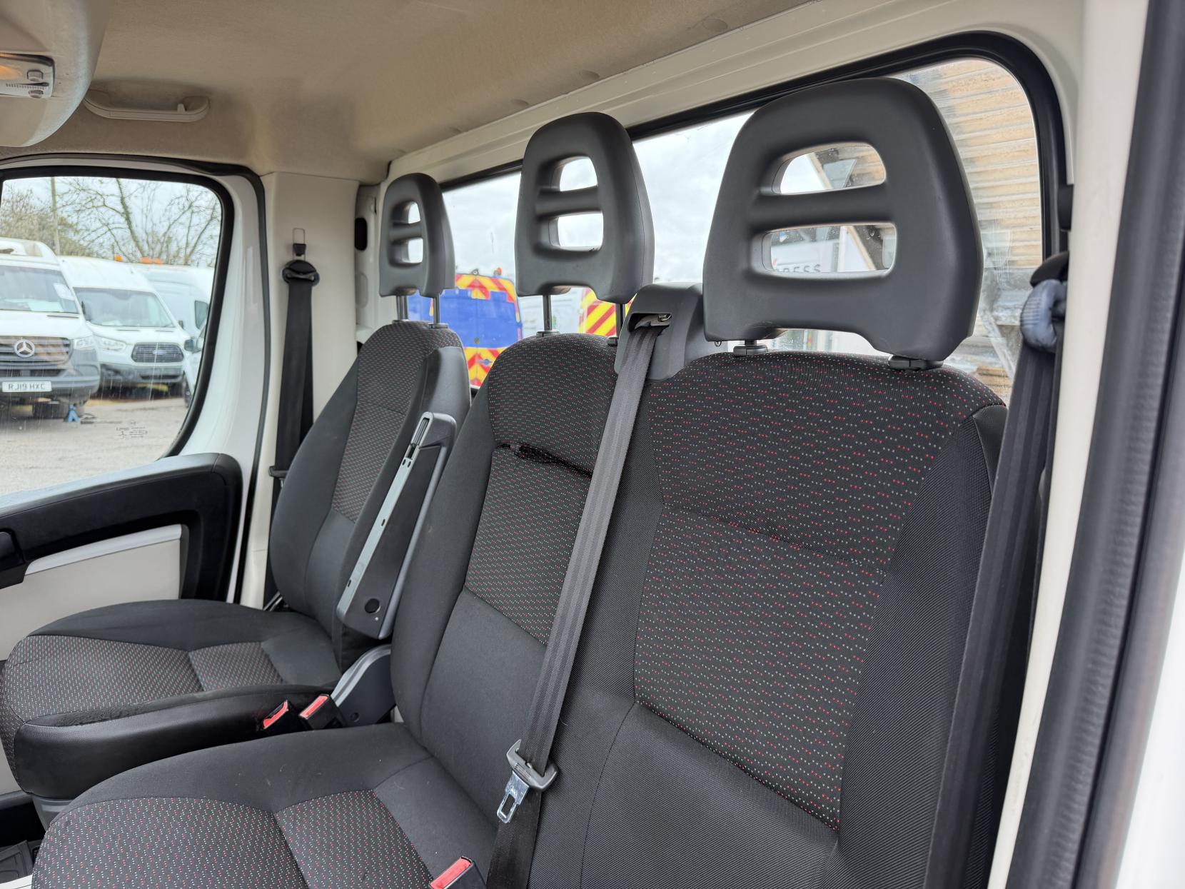 Citroen Relay 2.2 HDi 35 Chassis Cab 2dr Diesel Manual L2 Euro 5 (130 ps)