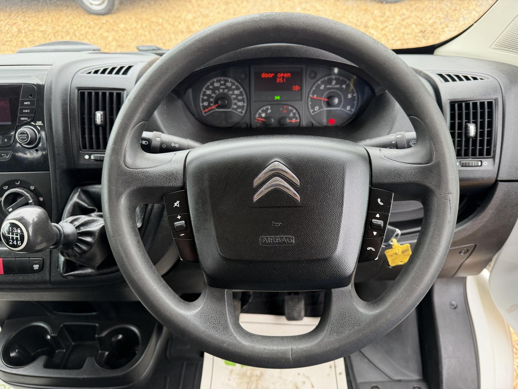 Citroen Relay 2.2 HDi 35 Chassis Cab 2dr Diesel Manual L2 Euro 5 (130 ps)