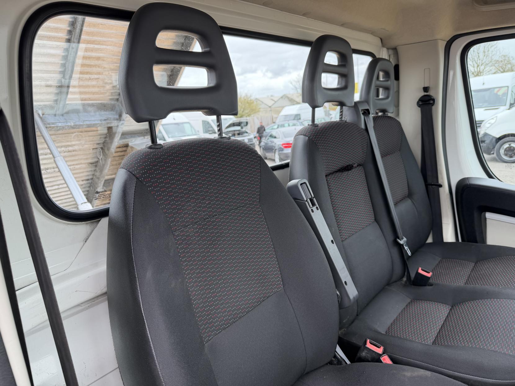 Citroen Relay 2.2 HDi 35 Chassis Cab 2dr Diesel Manual L2 Euro 5 (130 ps)