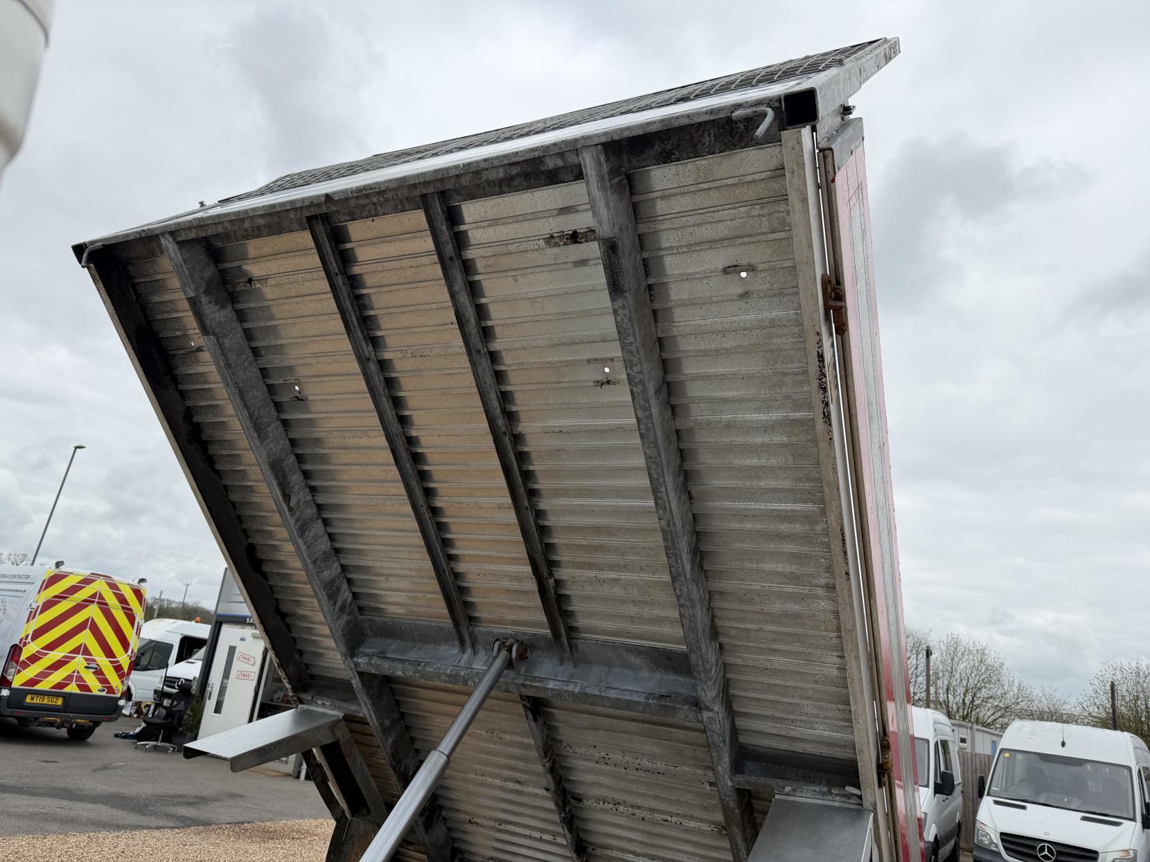 Citroen Relay 2.2 HDi 35 Chassis Cab 2dr Diesel Manual L2 Euro 5 (130 ps)