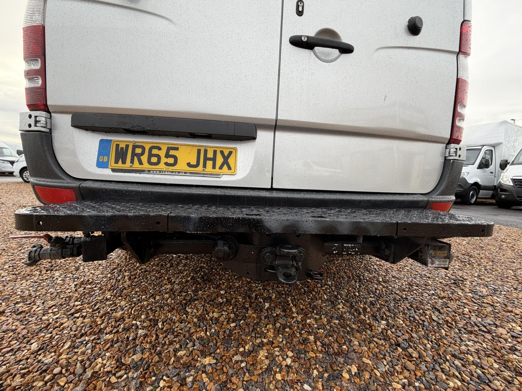 Mercedes-Benz Sprinter 2.1 313 CDi BlueEFFICIENCY Panel Van 4dr Diesel Manual RWD L1 H3 (211 g/km, 129 bhp)