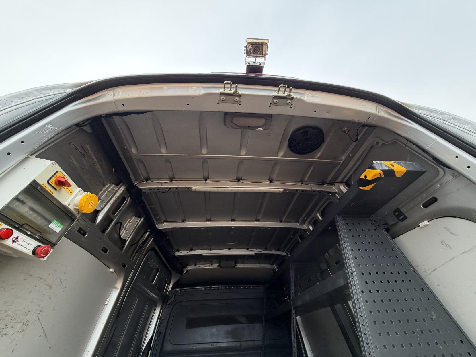 Mercedes-Benz Sprinter 2.1 313 CDi BlueEFFICIENCY Panel Van 4dr Diesel Manual RWD L1 H3 (211 g/km, 129 bhp)