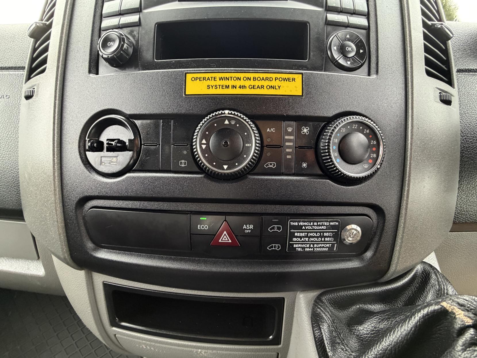 Mercedes-Benz Sprinter 2.1 313 CDi BlueEFFICIENCY Panel Van 4dr Diesel Manual RWD L1 H3 (211 g/km, 129 bhp)