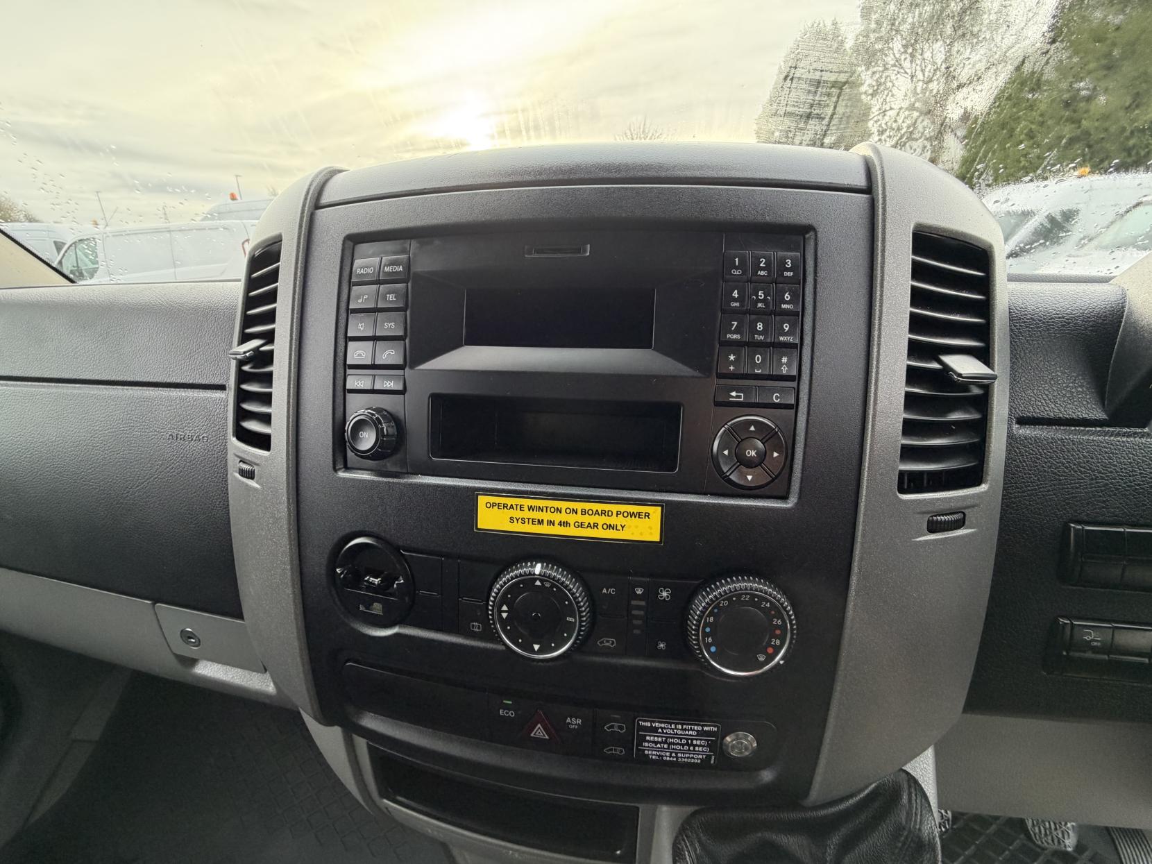 Mercedes-Benz Sprinter 2.1 313 CDi BlueEFFICIENCY Panel Van 4dr Diesel Manual RWD L1 H3 (211 g/km, 129 bhp)