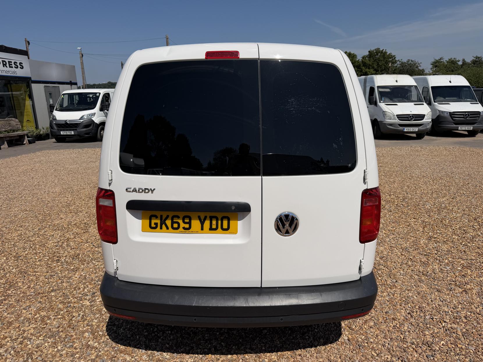 2019 Volkswagen Caddy Maxi 2.0 TDI C20 Startline Panel Van 6dr Diesel Manual LWB Euro 6 (s/s) (102 ps) - Thumbnail 10