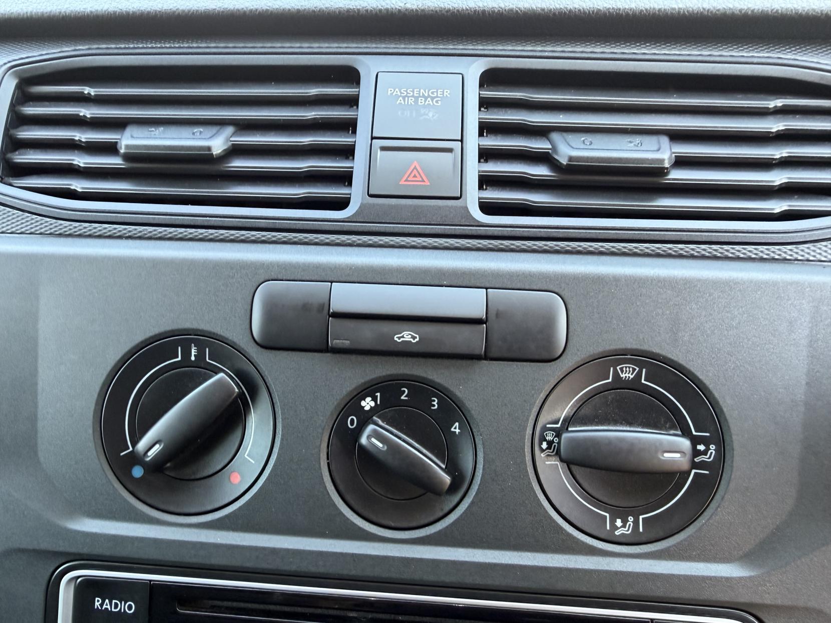 2019 Volkswagen Caddy Maxi 2.0 TDI C20 Startline Panel Van 6dr Diesel Manual LWB Euro 6 (s/s) (102 ps) - Thumbnail 37