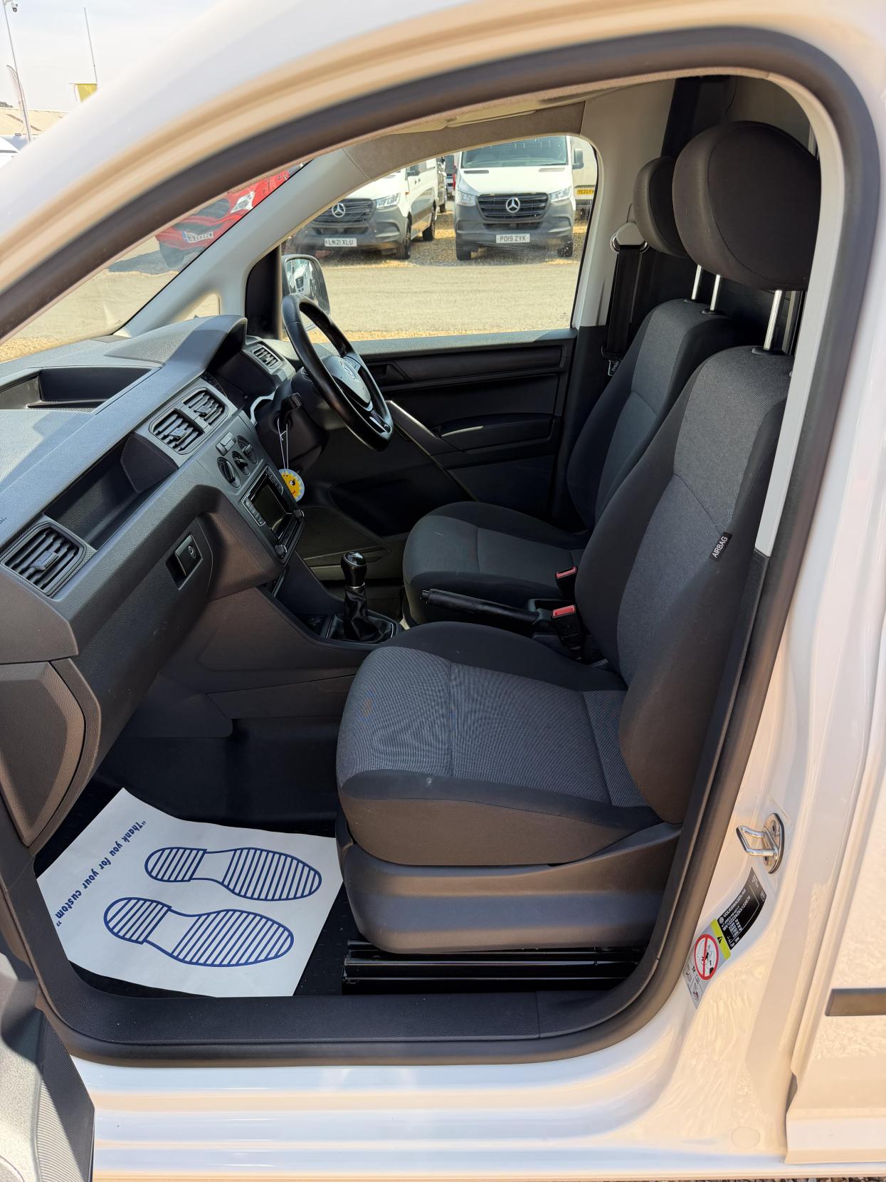2019 Volkswagen Caddy Maxi 2.0 TDI C20 Startline Panel Van 6dr Diesel Manual LWB Euro 6 (s/s) (102 ps) - Thumbnail 20