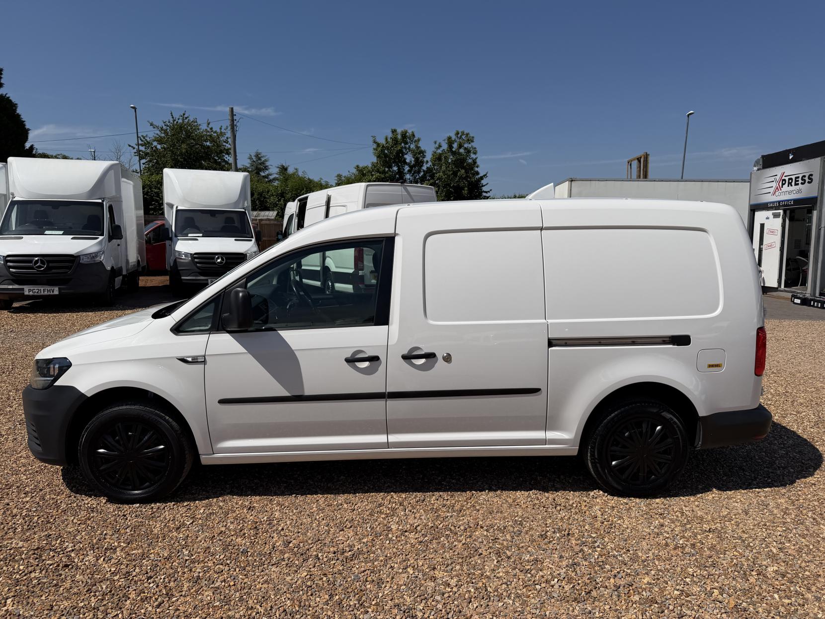 2019 Volkswagen Caddy Maxi 2.0 TDI C20 Startline Panel Van 6dr Diesel Manual LWB Euro 6 (s/s) (102 ps) - Thumbnail 8