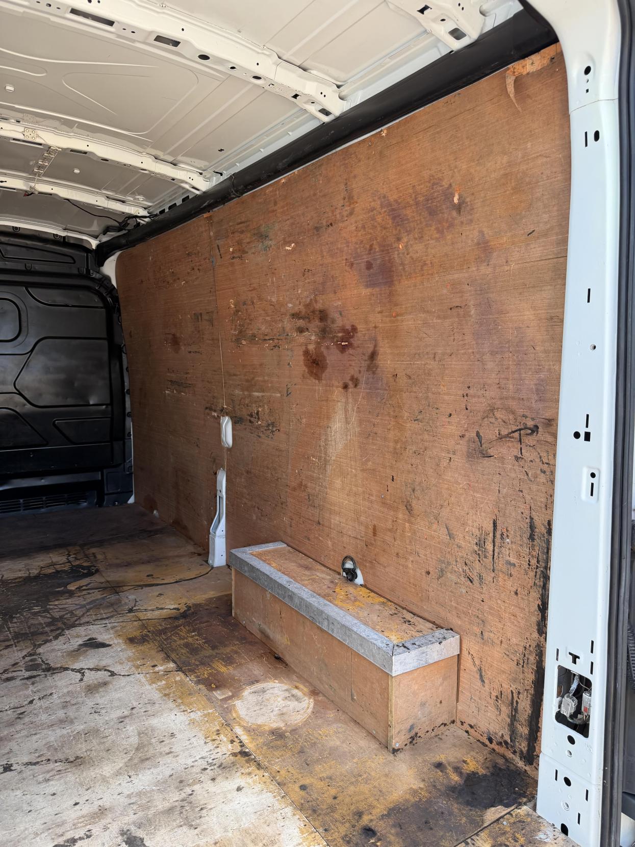 2015 Ford Transit 2.2 TDCi 350 Trend Panel Van 5dr Diesel Manual RWD L3 H2 Euro 5 (125 ps) - Thumbnail 34