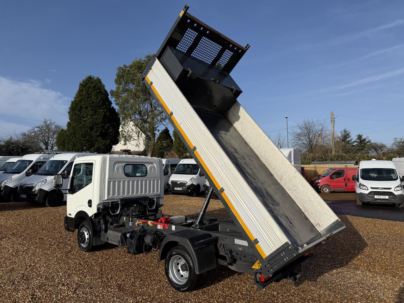 Nissan NT400 Cabstar 3.0 Tipper (2016 - 2020)