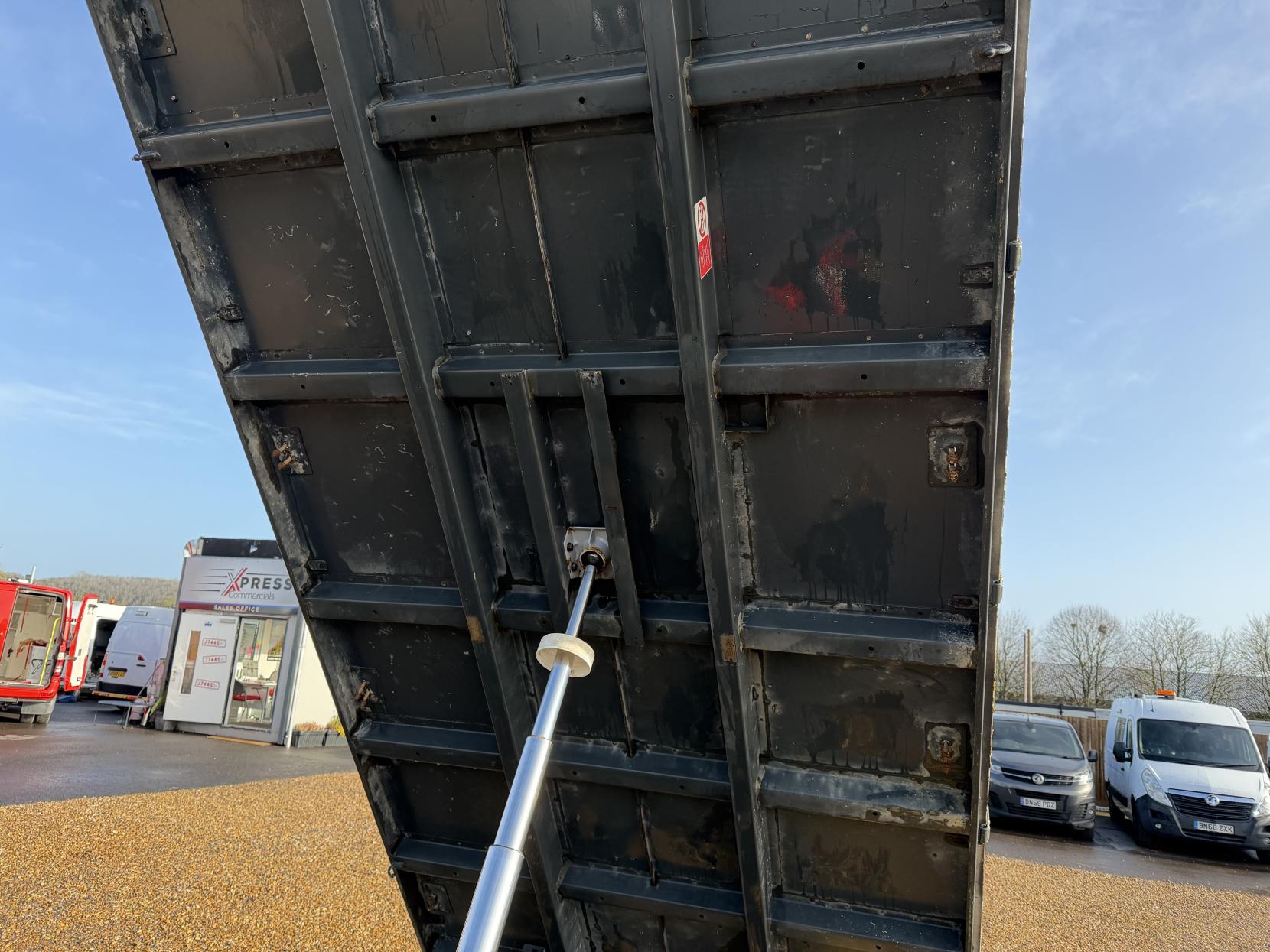 Nissan NT400 Cabstar 3.0 Tipper (2016 - 2020)