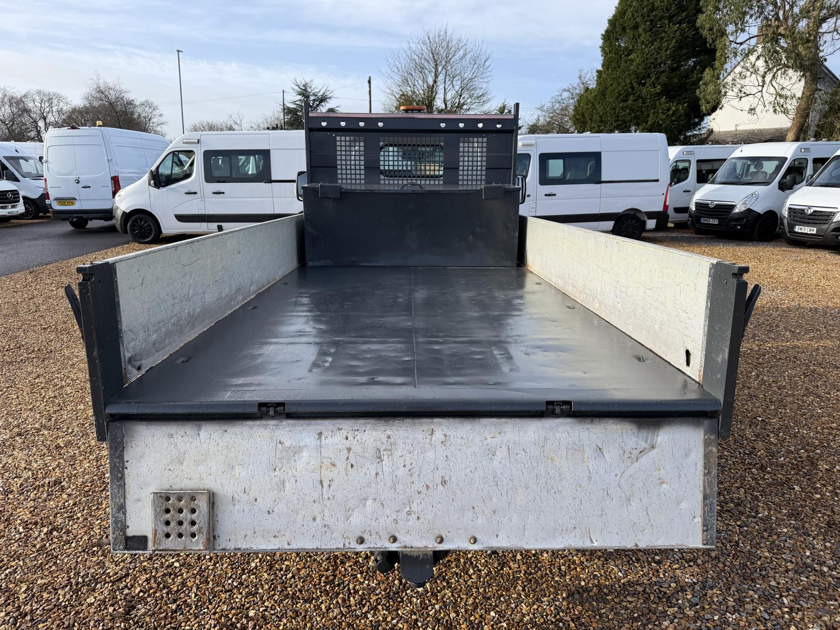 Nissan NT400 Cabstar 3.0 Tipper (2016 - 2020)