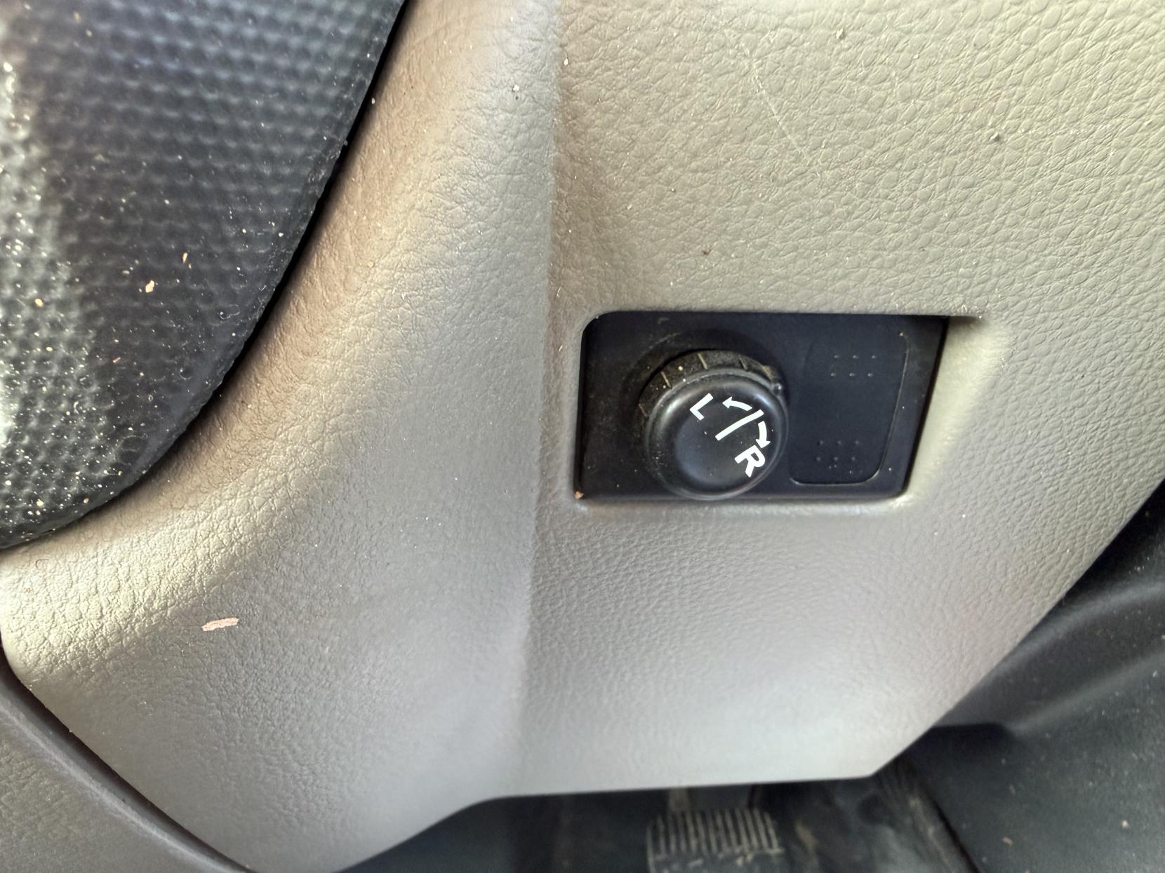 Nissan NT400 Cabstar 3.0 Tipper (2016 - 2020)