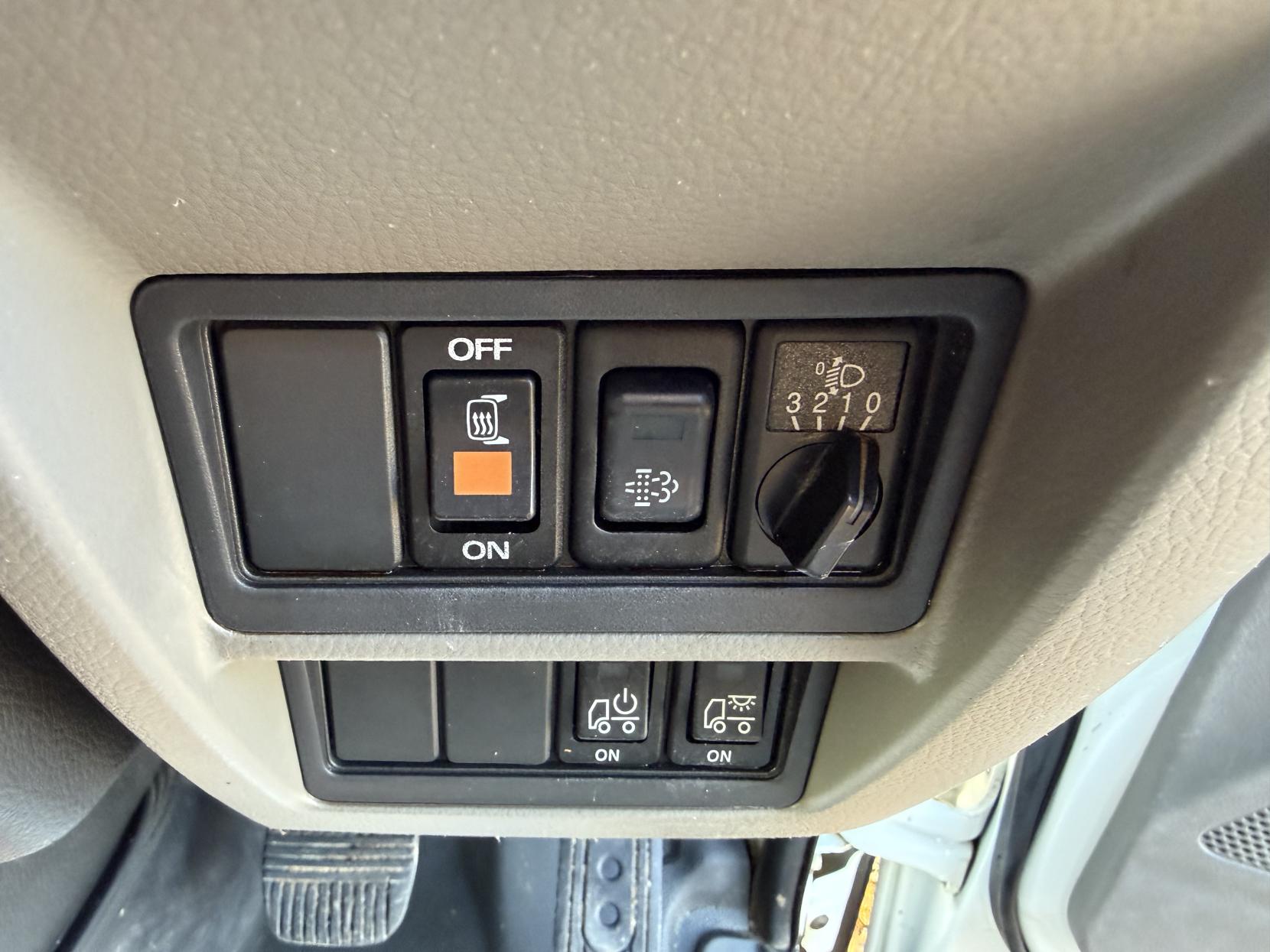 Nissan NT400 Cabstar 3.0 Tipper (2016 - 2020)