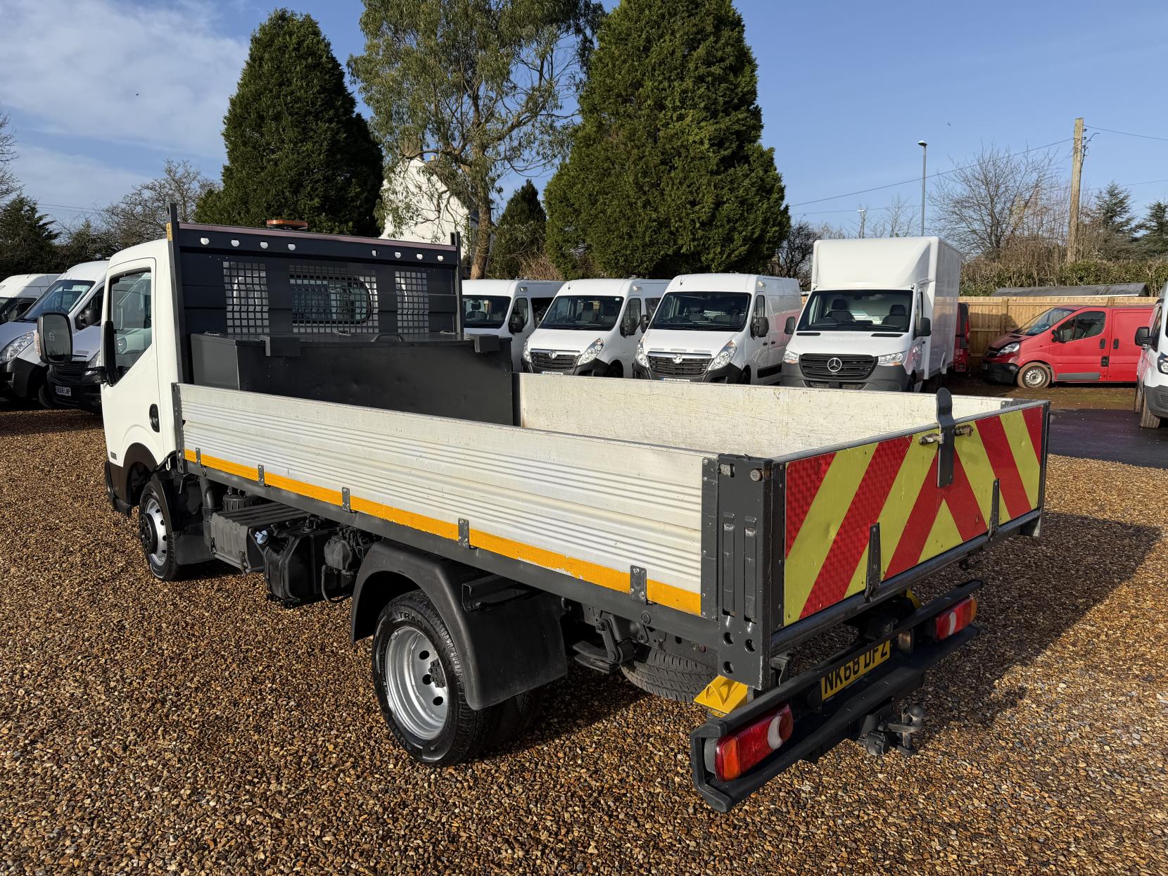 Nissan NT400 Cabstar 3.0 Tipper (2016 - 2020)