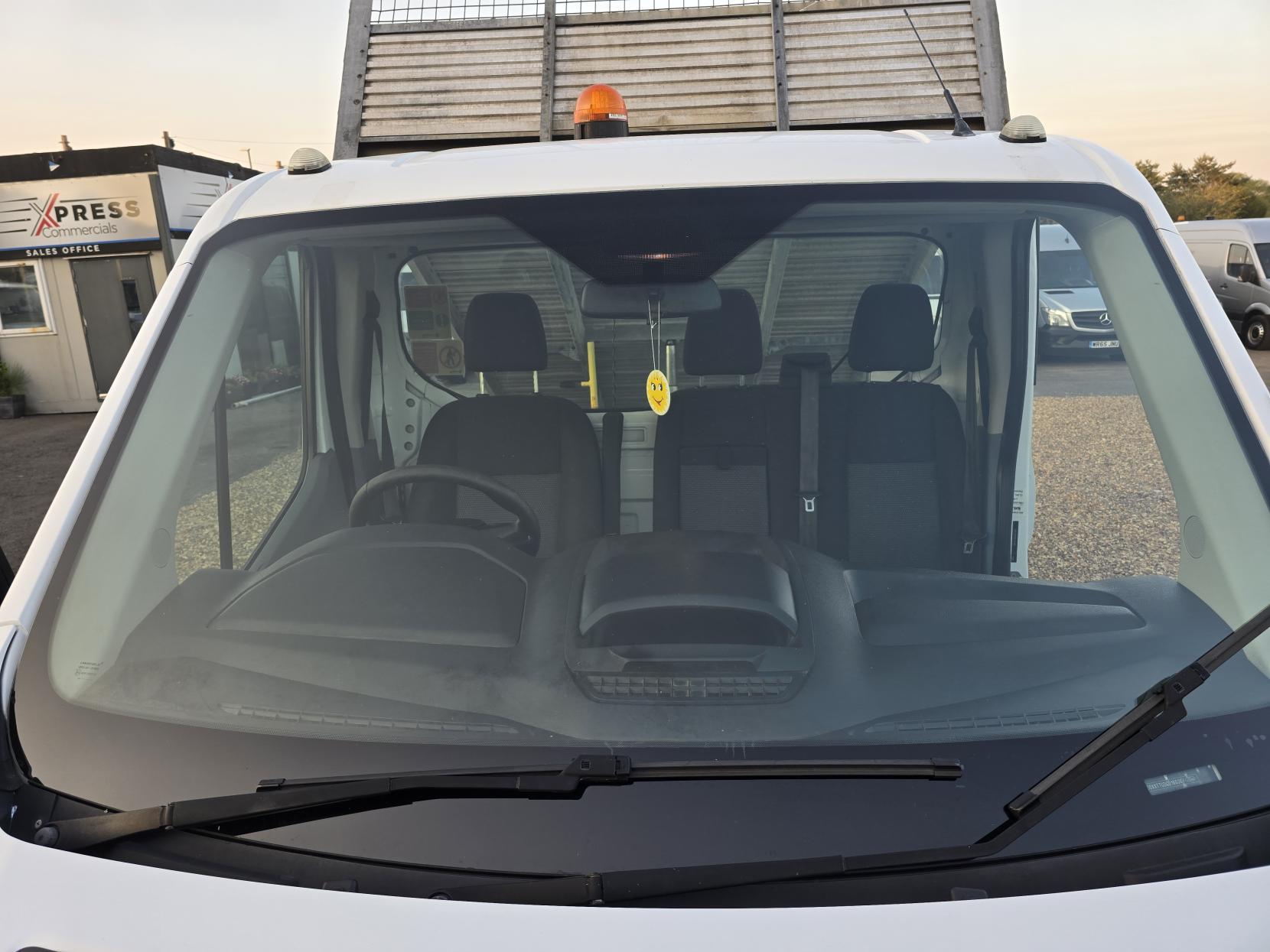 Ford Transit 2.0 350 EcoBlue 1-Way Tipper 2dr Diesel Manual RWD L2 Euro 6 (1-Stop, DRW) (130 ps)