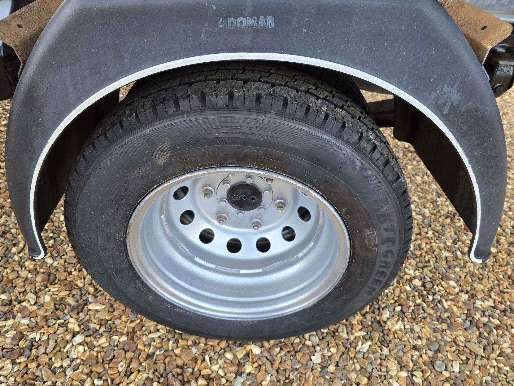 Ford Transit 2.0 350 EcoBlue 1-Way Tipper 2dr Diesel Manual RWD L2 Euro 6 (1-Stop, DRW) (130 ps)