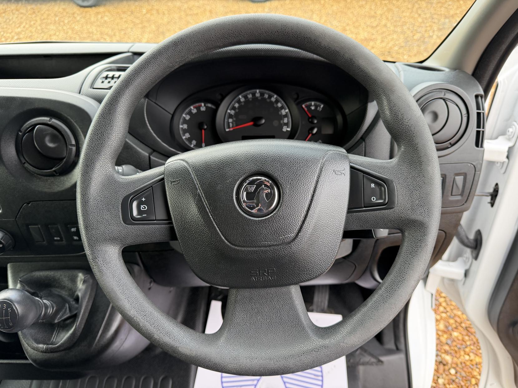 Vauxhall Movano 2.3 CDTi 3500 Panel Van 5dr Diesel Manual FWD L2 H2 Euro 6 (130 ps)