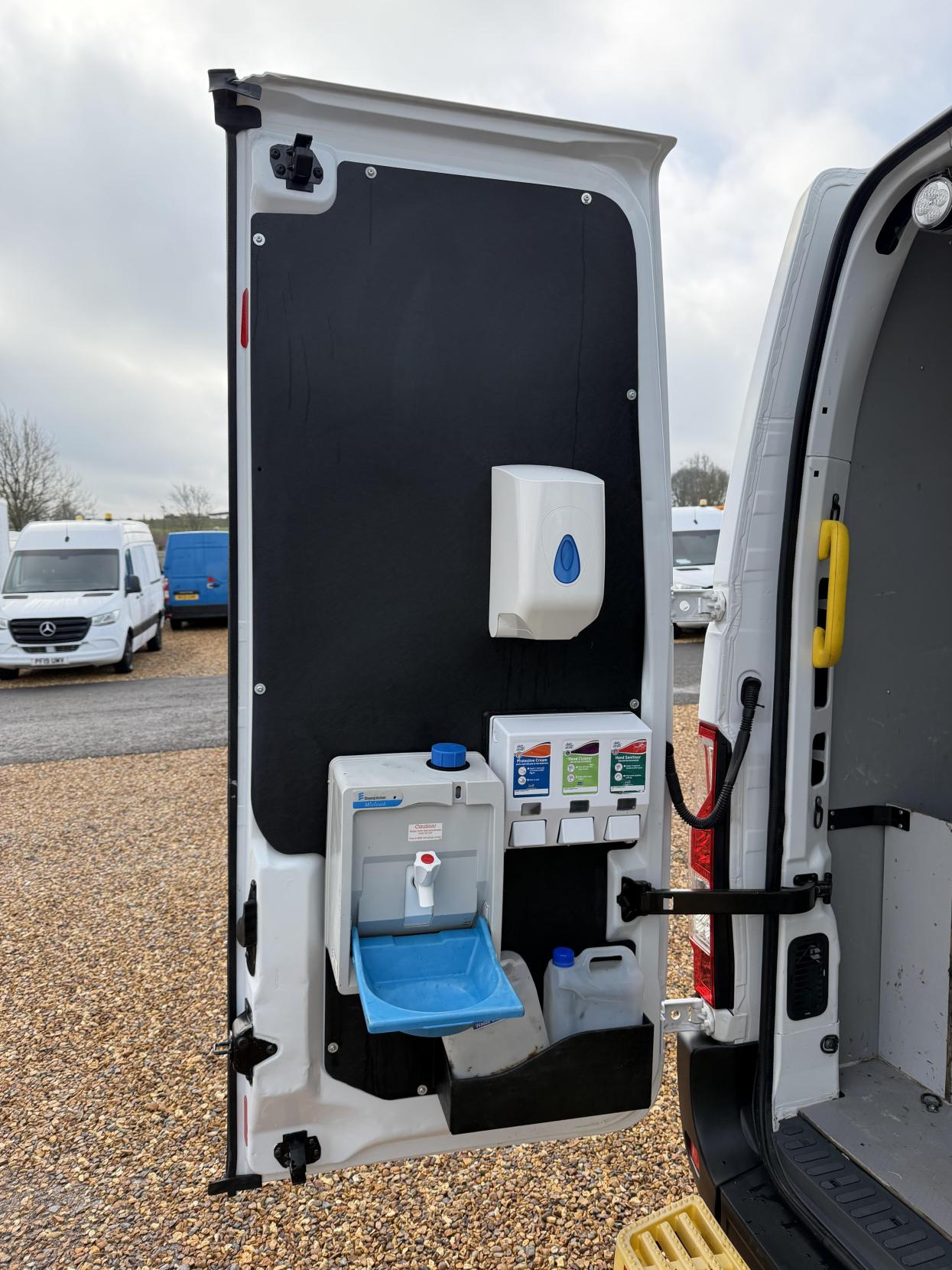 Vauxhall Movano 2.3 CDTi 3500 Panel Van 5dr Diesel Manual FWD L2 H2 Euro 6 (130 ps)