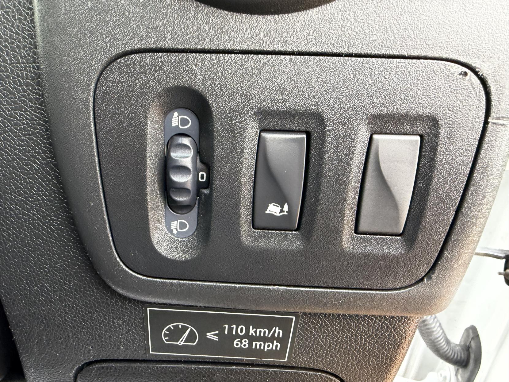 Vauxhall Movano 2.3 CDTi 3500 Panel Van 5dr Diesel Manual FWD L2 H2 Euro 6 (130 ps)