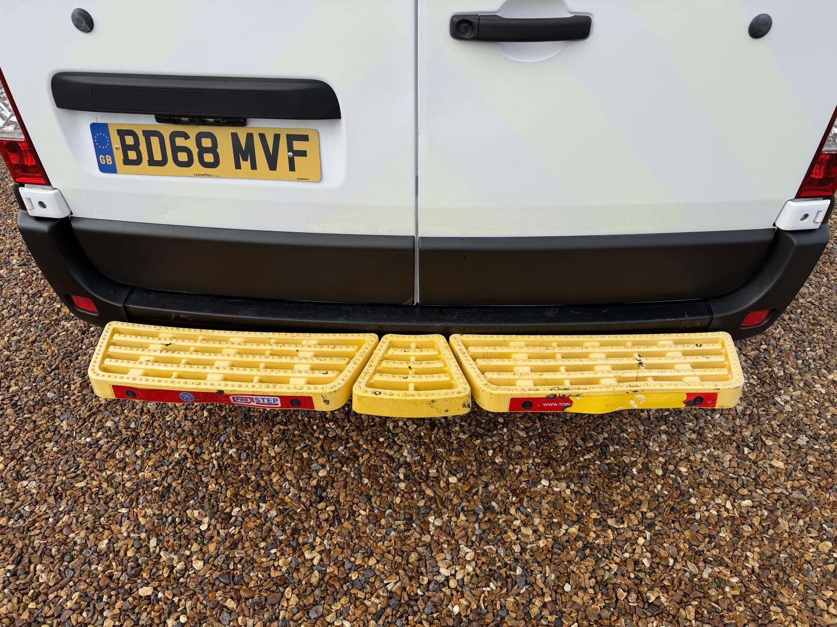 Vauxhall Movano 2.3 CDTi 3500 Panel Van 5dr Diesel Manual FWD L2 H2 Euro 6 (130 ps)