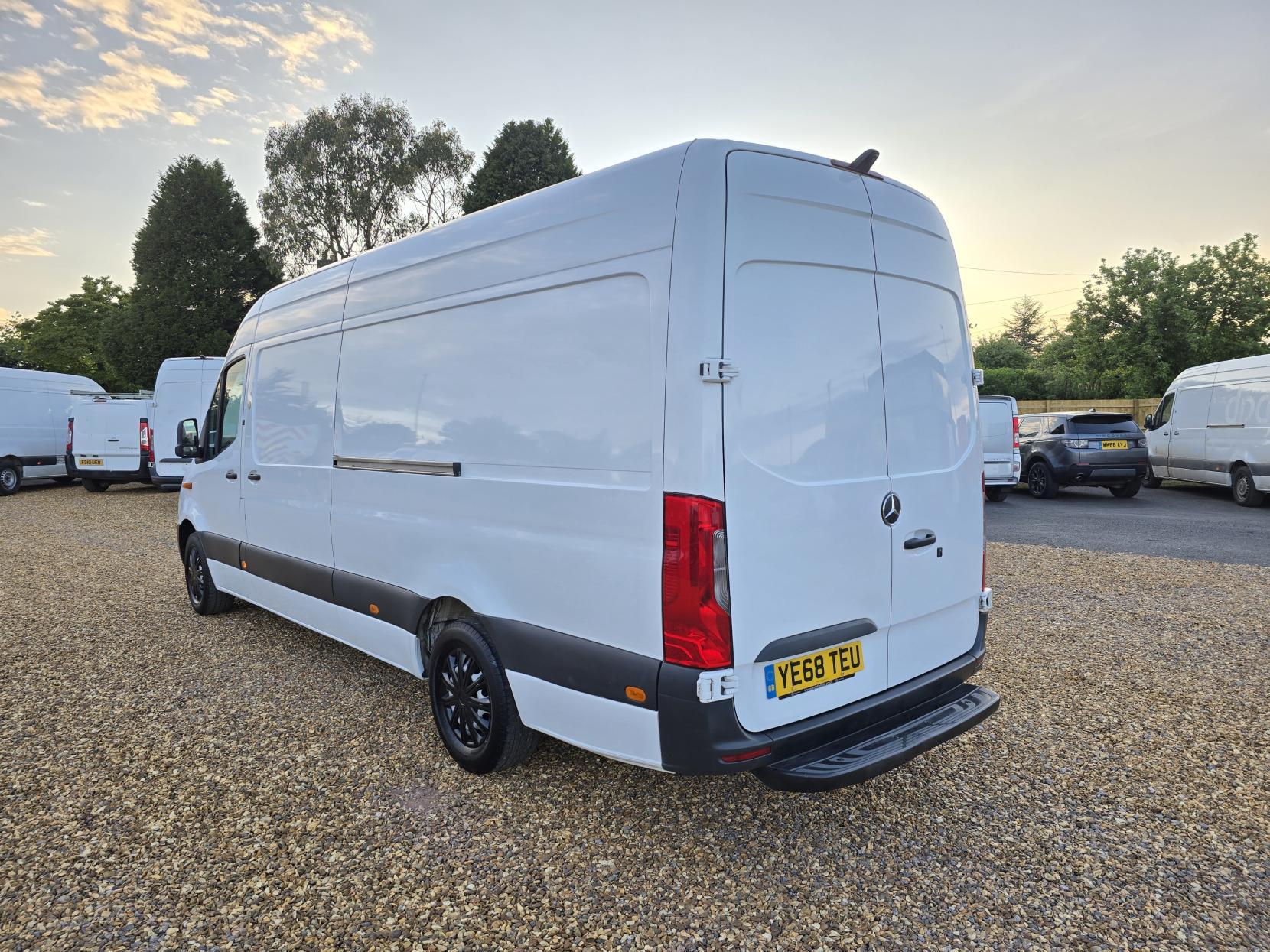 Mercedes-Benz Sprinter 2.1 311 CDI Panel Van 5dr Diesel Manual RWD L3 H2 Euro 6 (114 ps)