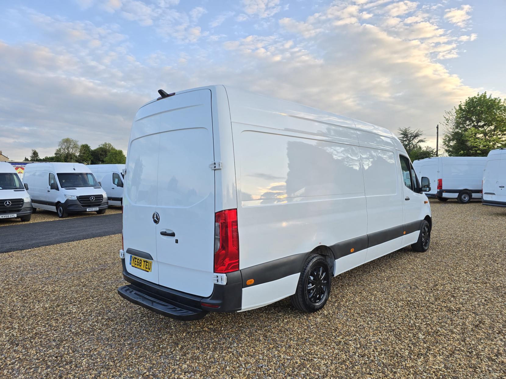 Mercedes-Benz Sprinter 2.1 311 CDI Panel Van 5dr Diesel Manual RWD L3 H2 Euro 6 (114 ps)