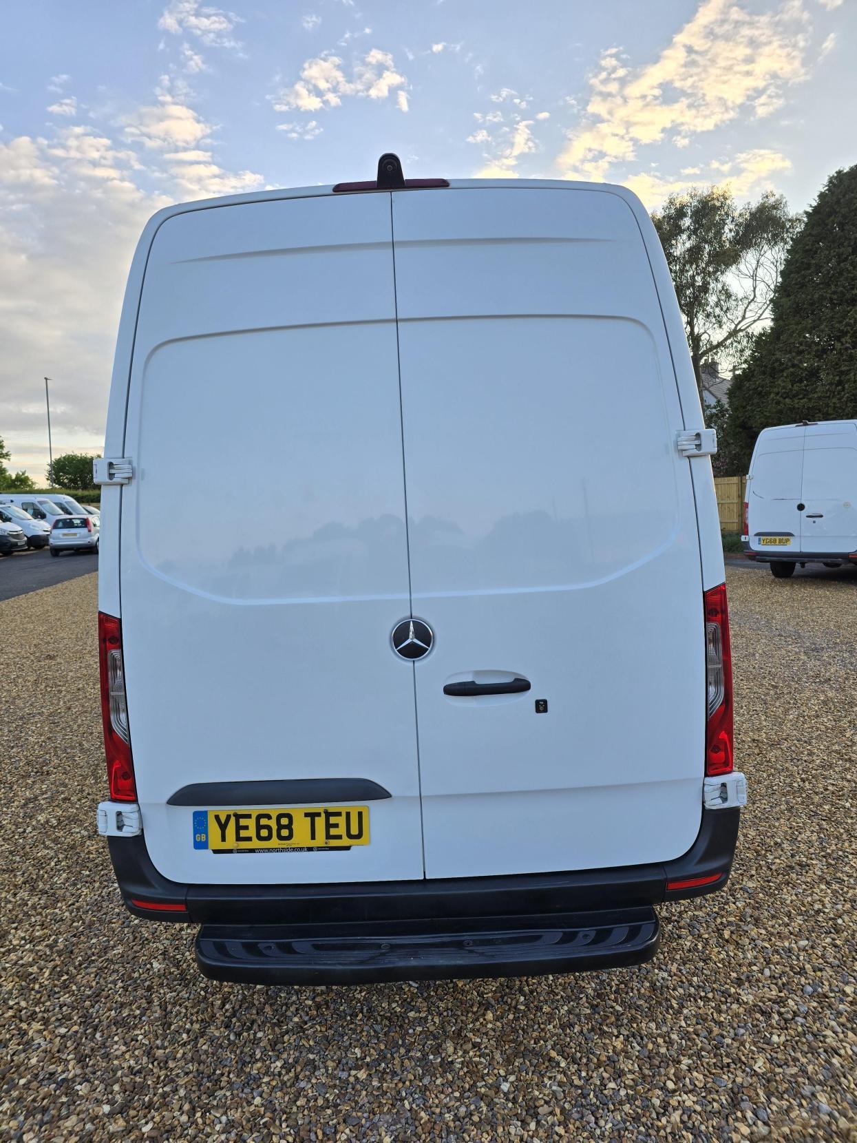 Mercedes-Benz Sprinter 2.1 311 CDI Panel Van 5dr Diesel Manual RWD L3 H2 Euro 6 (114 ps)