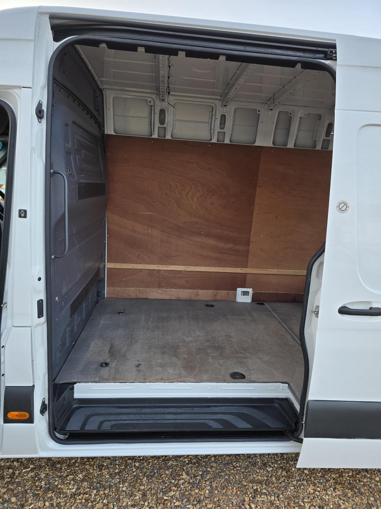 Mercedes-Benz Sprinter 2.1 311 CDI Panel Van 5dr Diesel Manual RWD L3 H2 Euro 6 (114 ps)