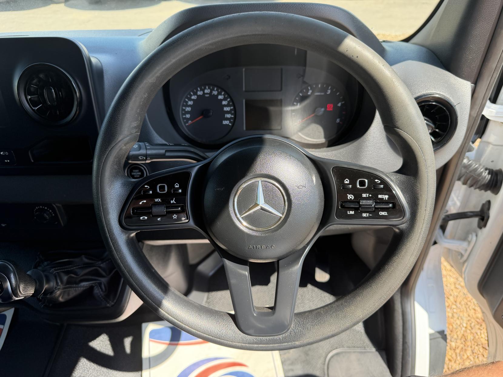 2019 Mercedes-Benz Sprinter 2.1 311 CDI Panel Van 5dr Diesel Manual RWD L3 H2 Euro 6 (114 ps) - Thumbnail 21