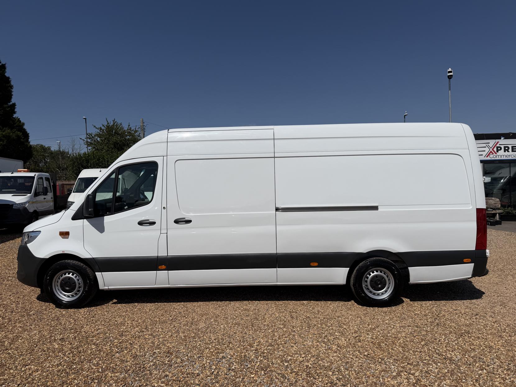 2019 Mercedes-Benz Sprinter 2.1 311 CDI Panel Van 5dr Diesel Manual RWD L3 H2 Euro 6 (114 ps) - Thumbnail 8