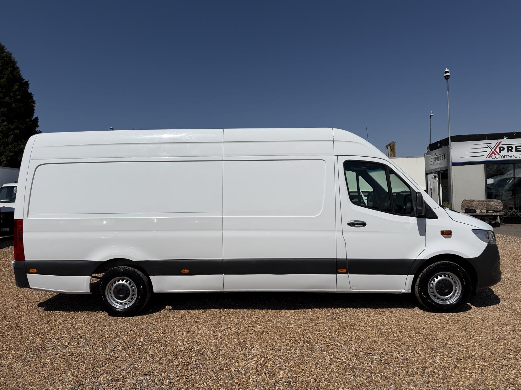 2019 Mercedes-Benz Sprinter 2.1 311 CDI Panel Van 5dr Diesel Manual RWD L3 H2 Euro 6 (114 ps) - Thumbnail 12