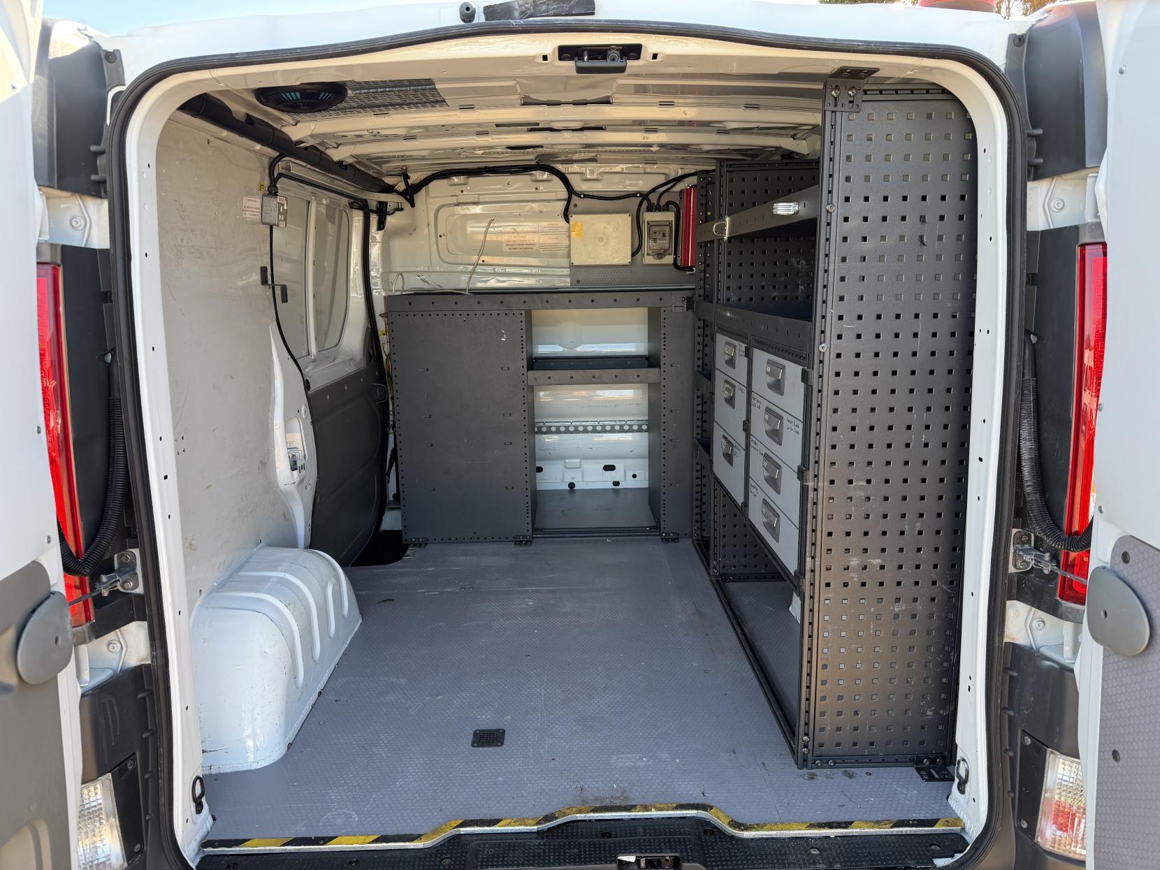2014 Vauxhall Vivaro 2.0 CDTi ecoFLEX Panel Van 4dr Diesel Manual FWD L3 (180 g/km, 113 bhp) - Thumbnail 3
