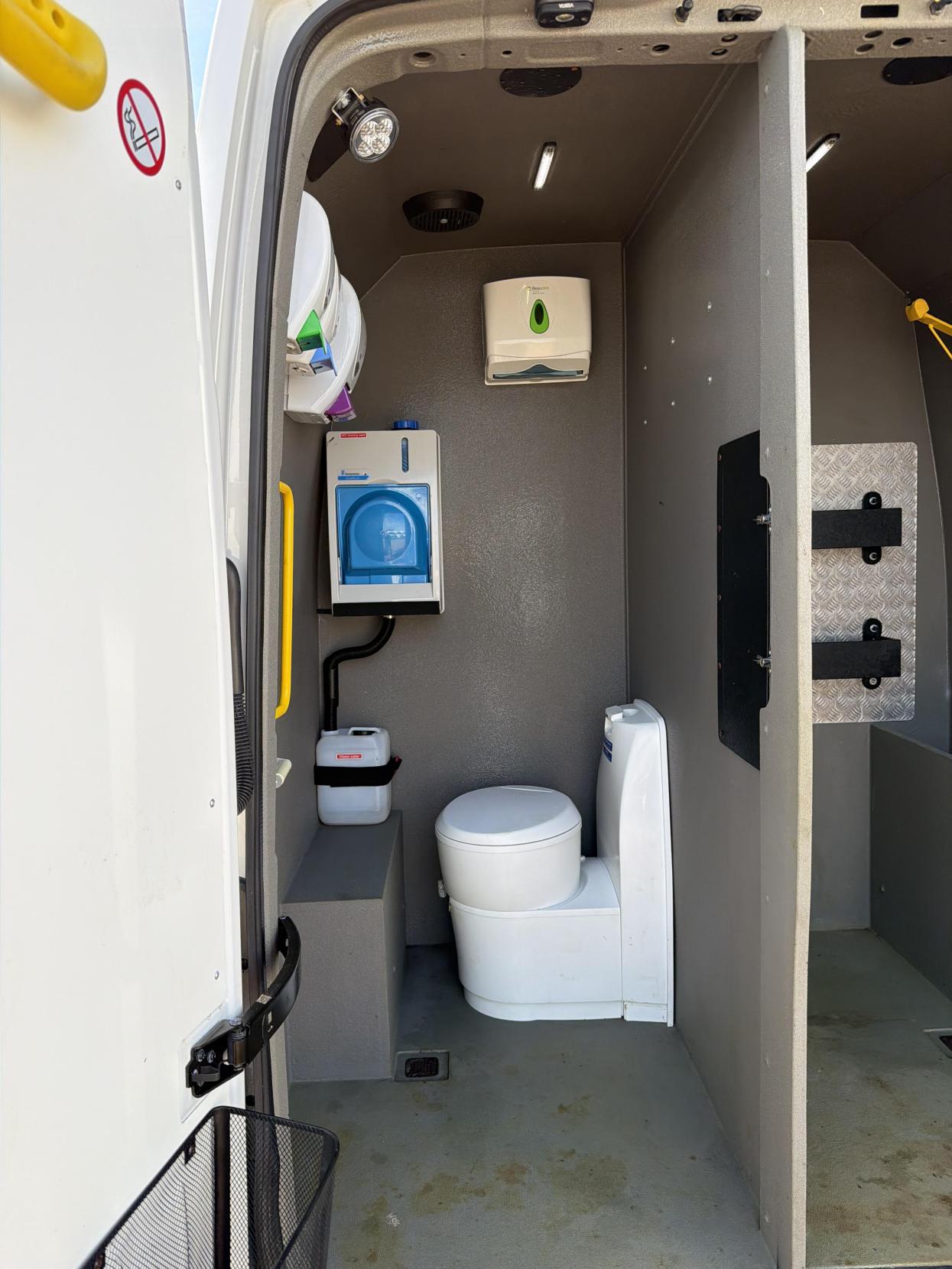 Volkswagen Crafter 2.0 TDI CR35 BlueMotion Tech Trendline Panel Van 5dr Diesel Manual FWD MWB High Roof Euro 6 (s/s) (140 ps)