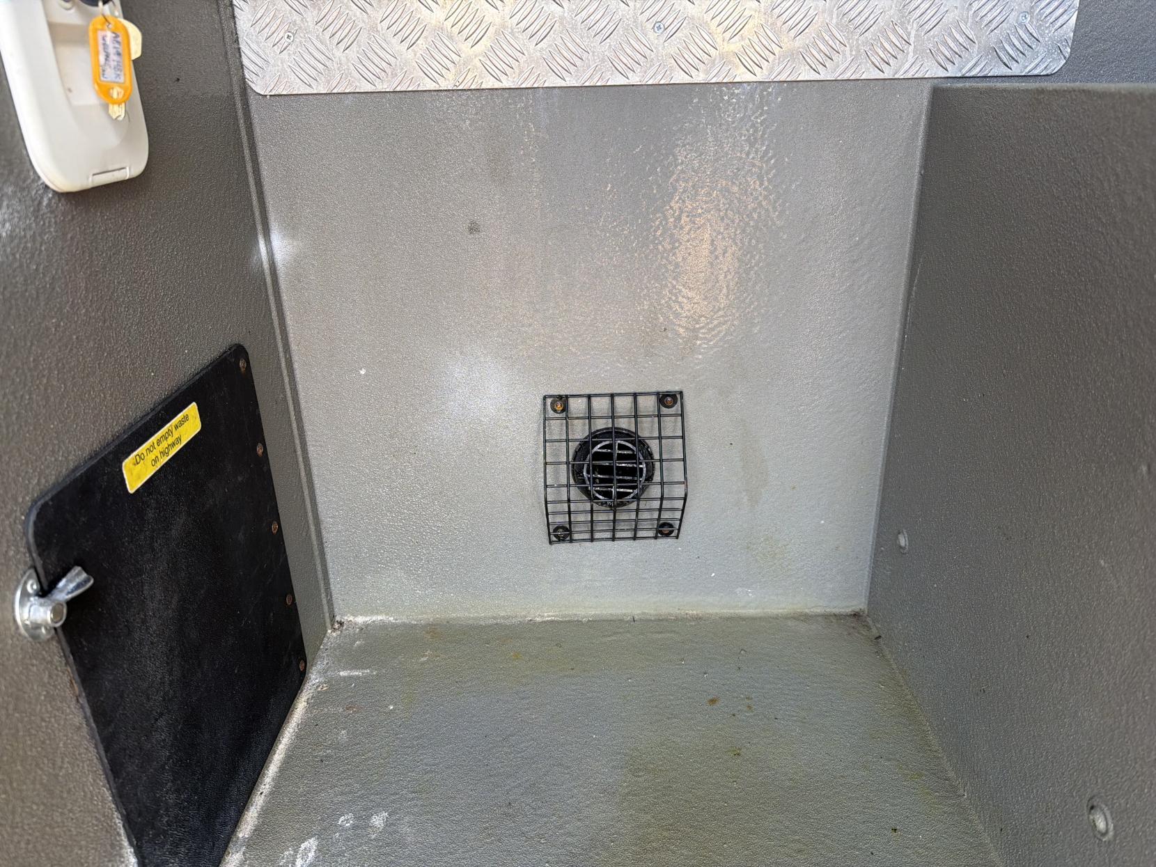 Volkswagen Crafter 2.0 TDI CR35 BlueMotion Tech Trendline Panel Van 5dr Diesel Manual FWD MWB High Roof Euro 6 (s/s) (140 ps)