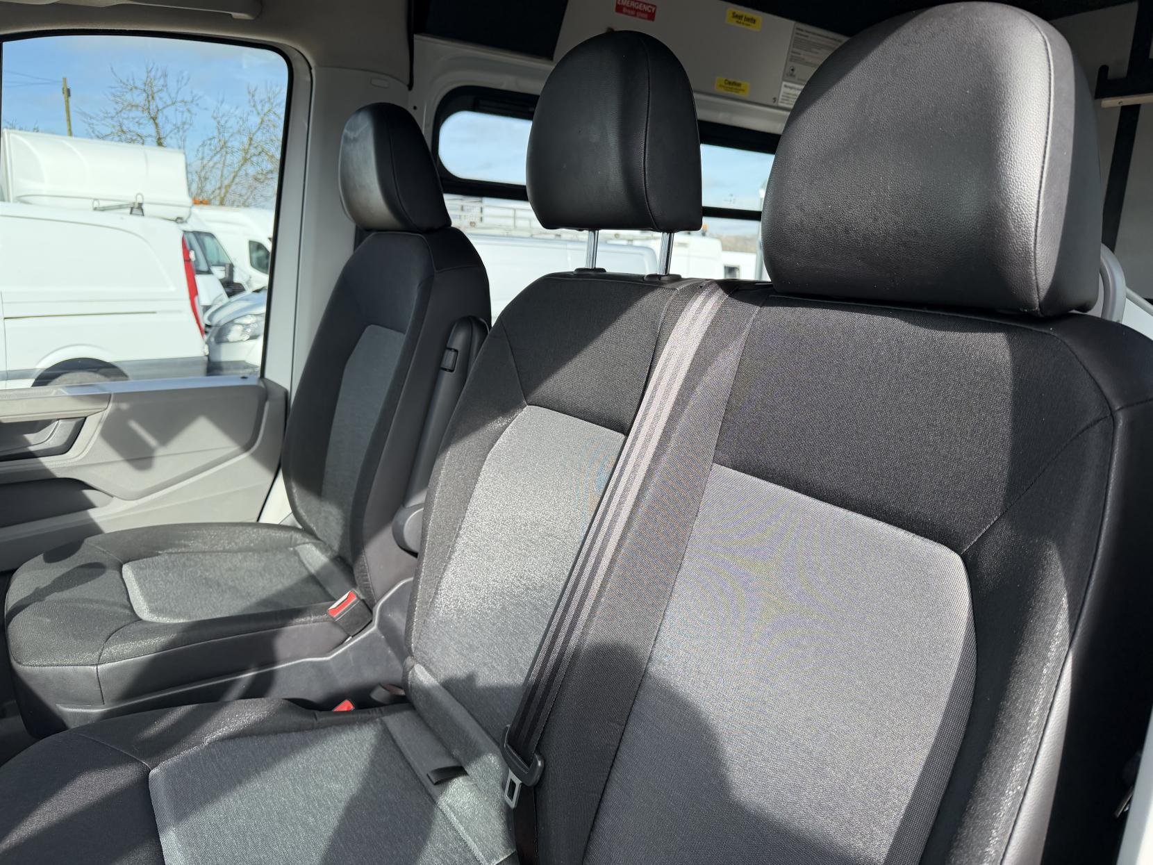 Volkswagen Crafter 2.0 TDI CR35 BlueMotion Tech Trendline Panel Van 5dr Diesel Manual FWD MWB High Roof Euro 6 (s/s) (140 ps)