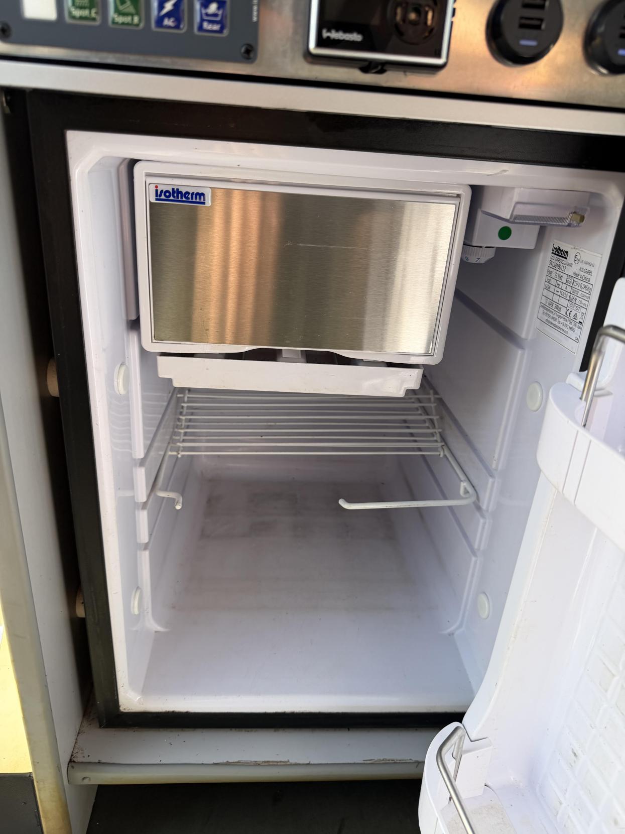 Volkswagen Crafter 2.0 TDI CR35 BlueMotion Tech Trendline Panel Van 5dr Diesel Manual FWD MWB High Roof Euro 6 (s/s) (140 ps)