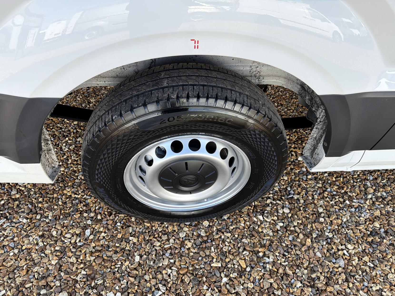 Volkswagen Crafter 2.0 TDI CR35 BlueMotion Tech Trendline Panel Van 5dr Diesel Manual FWD MWB High Roof Euro 6 (s/s) (140 ps)