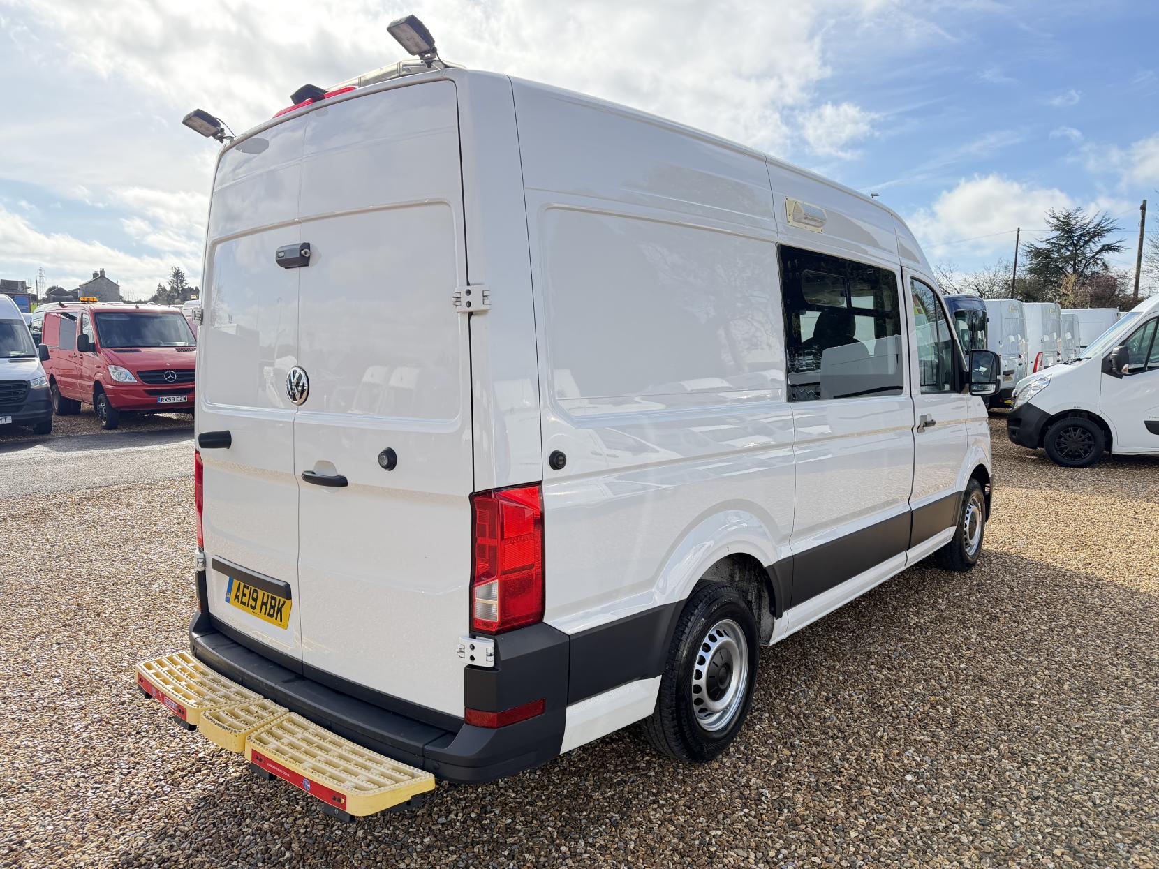 Volkswagen Crafter 2.0 TDI CR35 BlueMotion Tech Trendline Panel Van 5dr Diesel Manual FWD MWB High Roof Euro 6 (s/s) (140 ps)