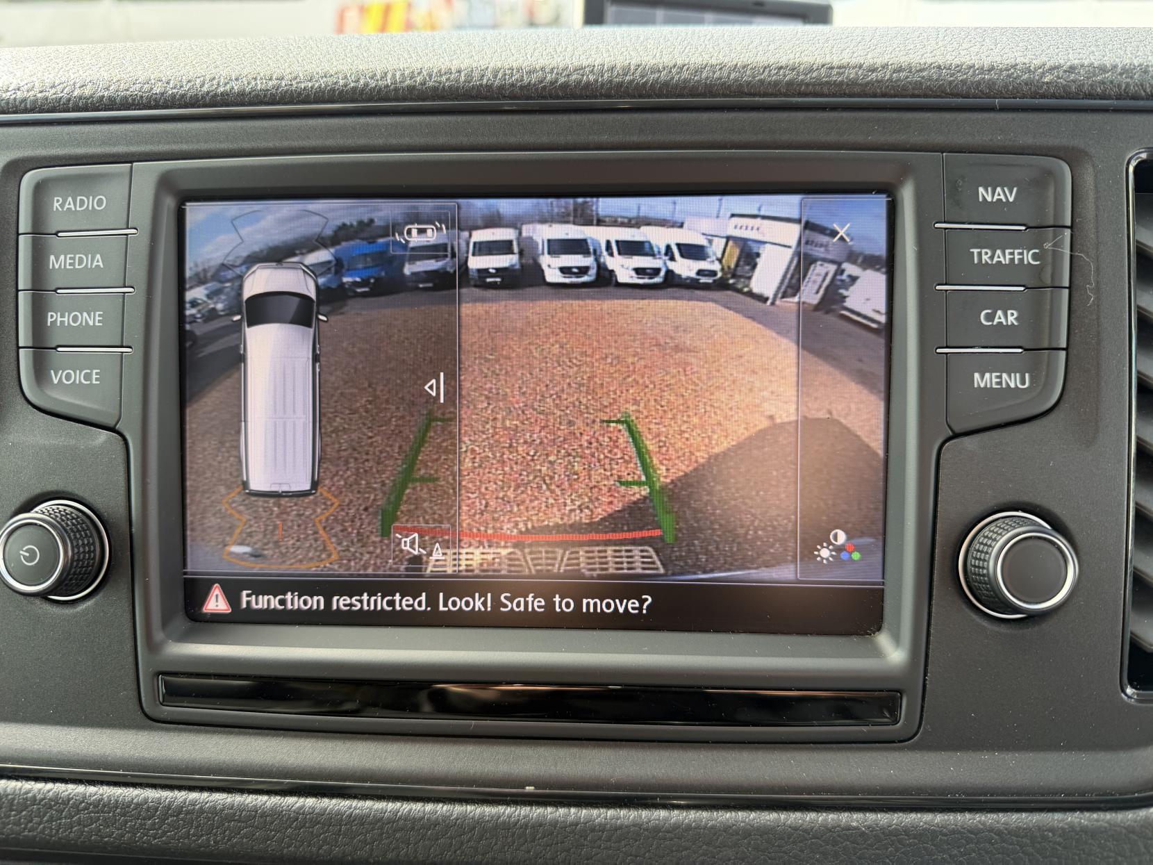 Volkswagen Crafter 2.0 TDI CR35 BlueMotion Tech Trendline Panel Van 5dr Diesel Manual FWD MWB High Roof Euro 6 (s/s) (140 ps)