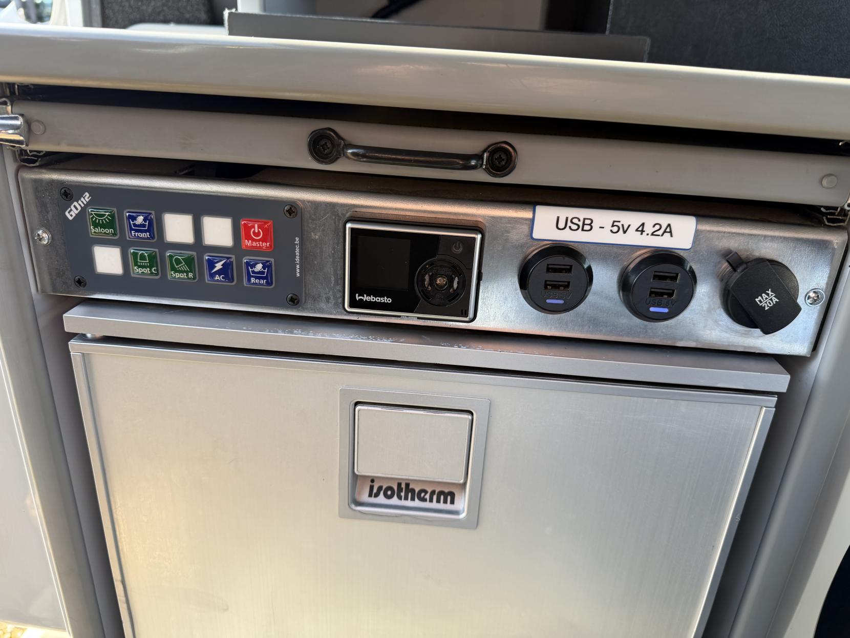 Volkswagen Crafter 2.0 TDI CR35 BlueMotion Tech Trendline Panel Van 5dr Diesel Manual FWD MWB High Roof Euro 6 (s/s) (140 ps)