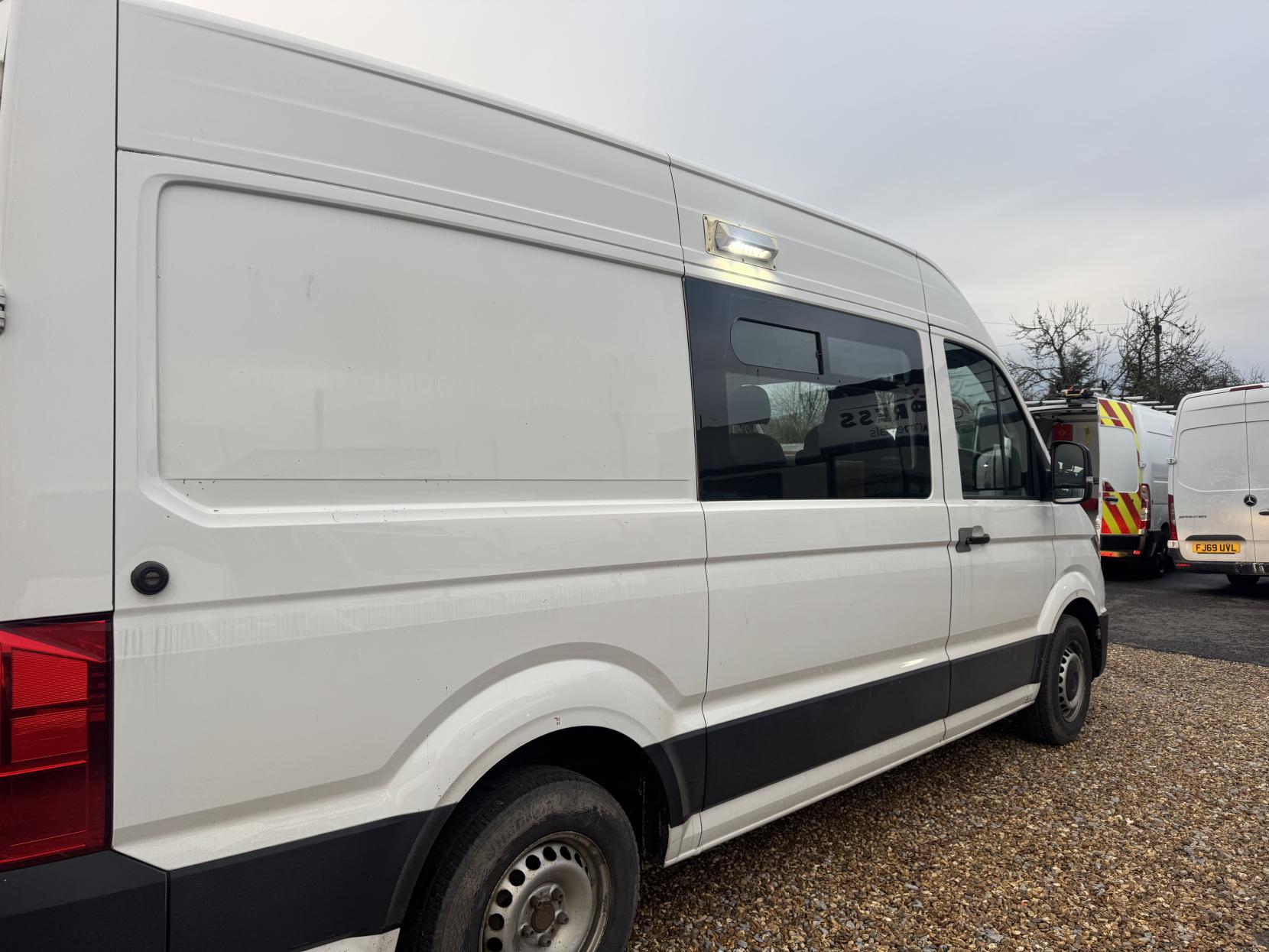 Volkswagen Crafter 2.0 TDI CR35 BlueMotion Tech Trendline Panel Van 5dr Diesel Manual FWD MWB High Roof Euro 6 (s/s) (140 ps)