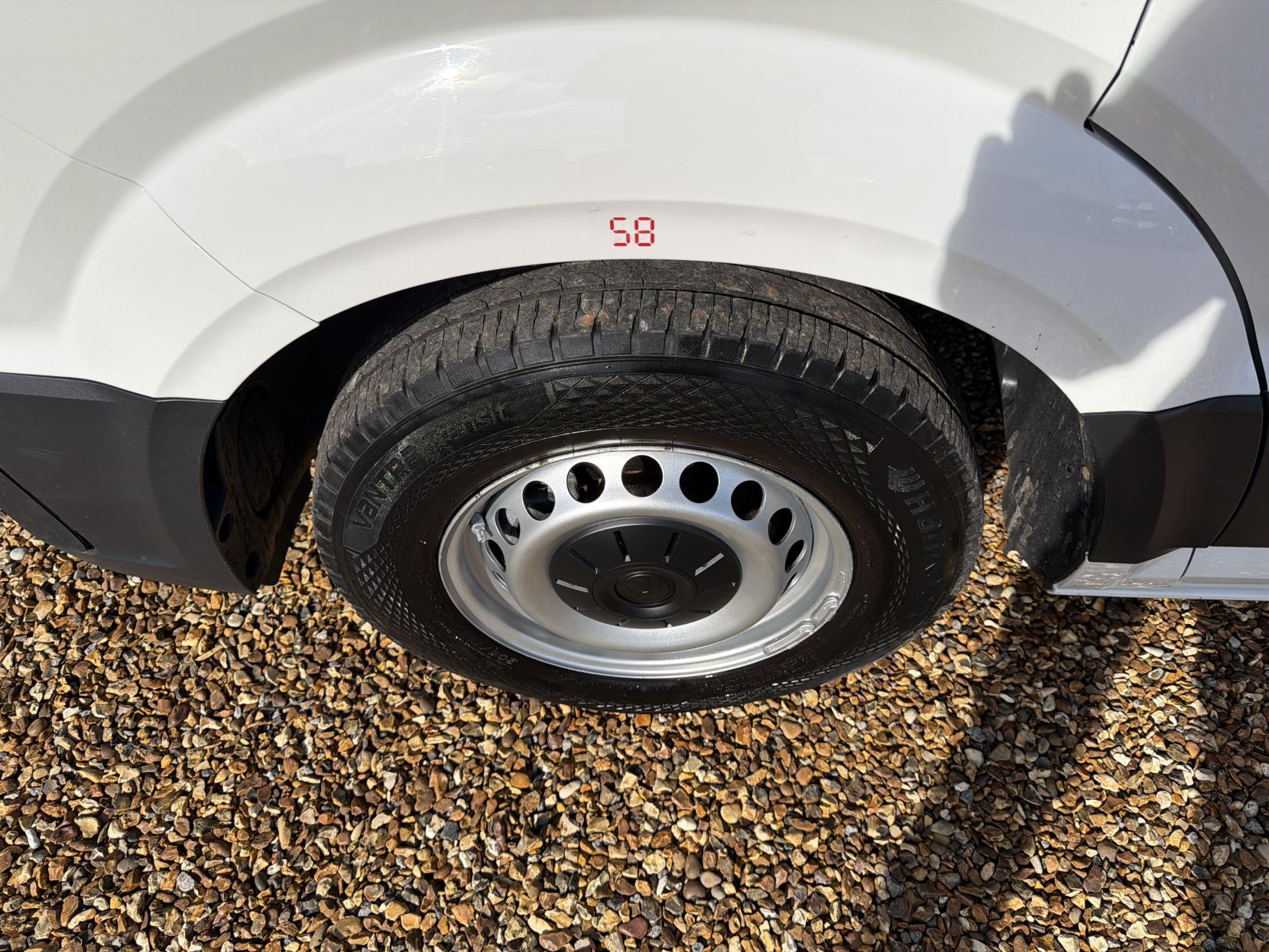 Volkswagen Crafter 2.0 TDI CR35 BlueMotion Tech Trendline Panel Van 5dr Diesel Manual FWD MWB High Roof Euro 6 (s/s) (140 ps)