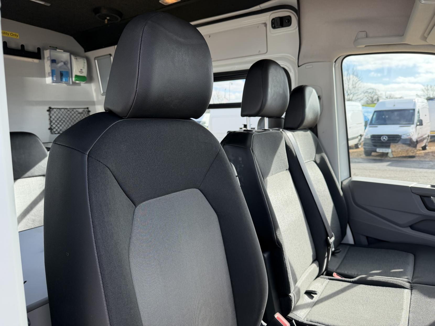 Volkswagen Crafter 2.0 TDI CR35 BlueMotion Tech Trendline Panel Van 5dr Diesel Manual FWD MWB High Roof Euro 6 (s/s) (140 ps)