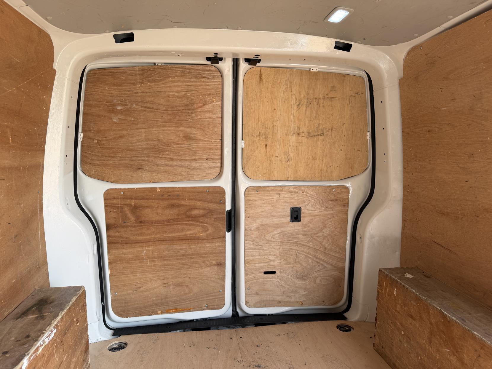 2021 Volkswagen Transporter 2.0 TDI T28 Startline Panel Van 5dr Diesel Manual FWD SWB Euro 6 (s/s) (110 ps) - Thumbnail 24