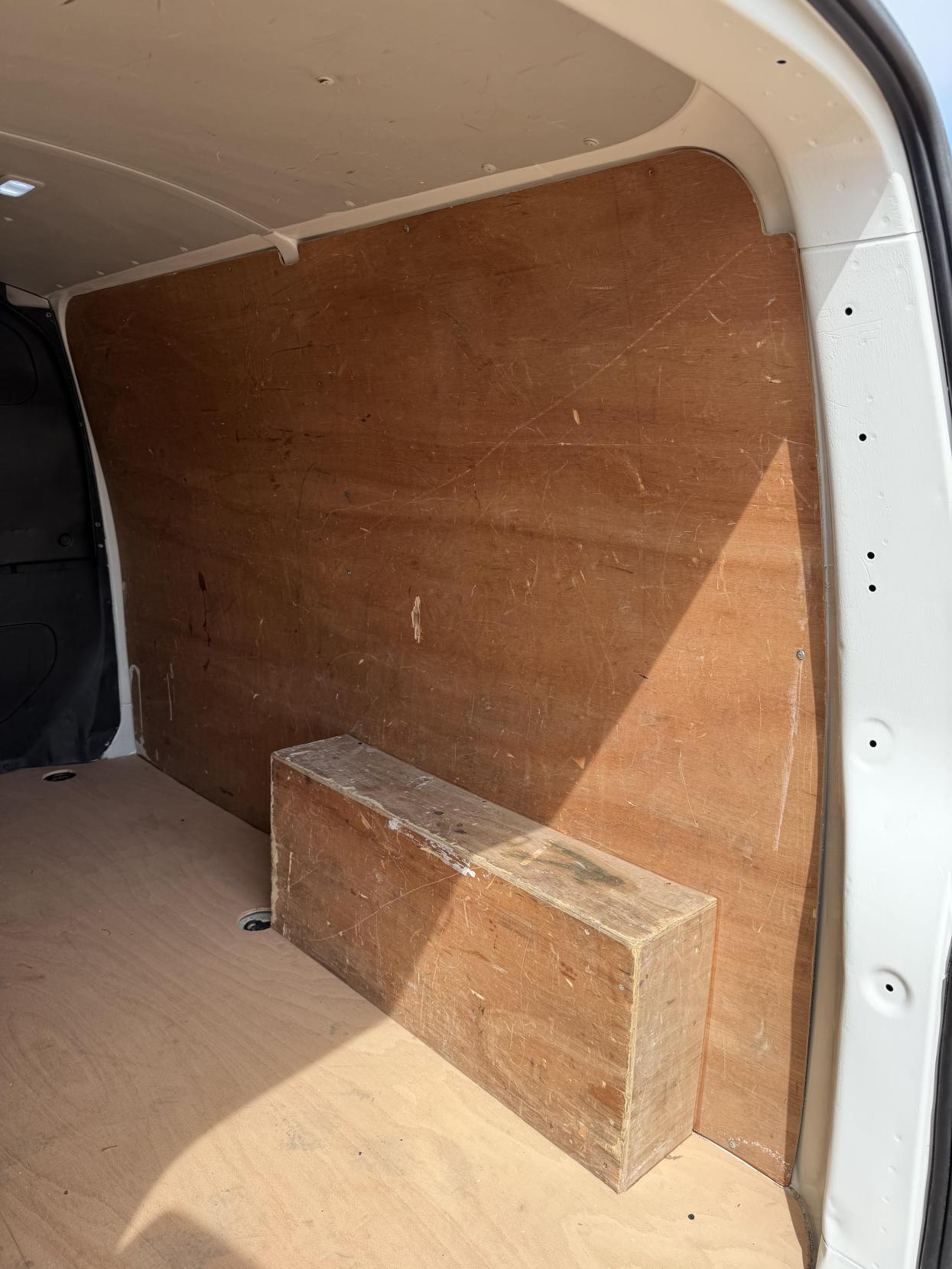 2021 Volkswagen Transporter 2.0 TDI T28 Startline Panel Van 5dr Diesel Manual FWD SWB Euro 6 (s/s) (110 ps) - Thumbnail 29