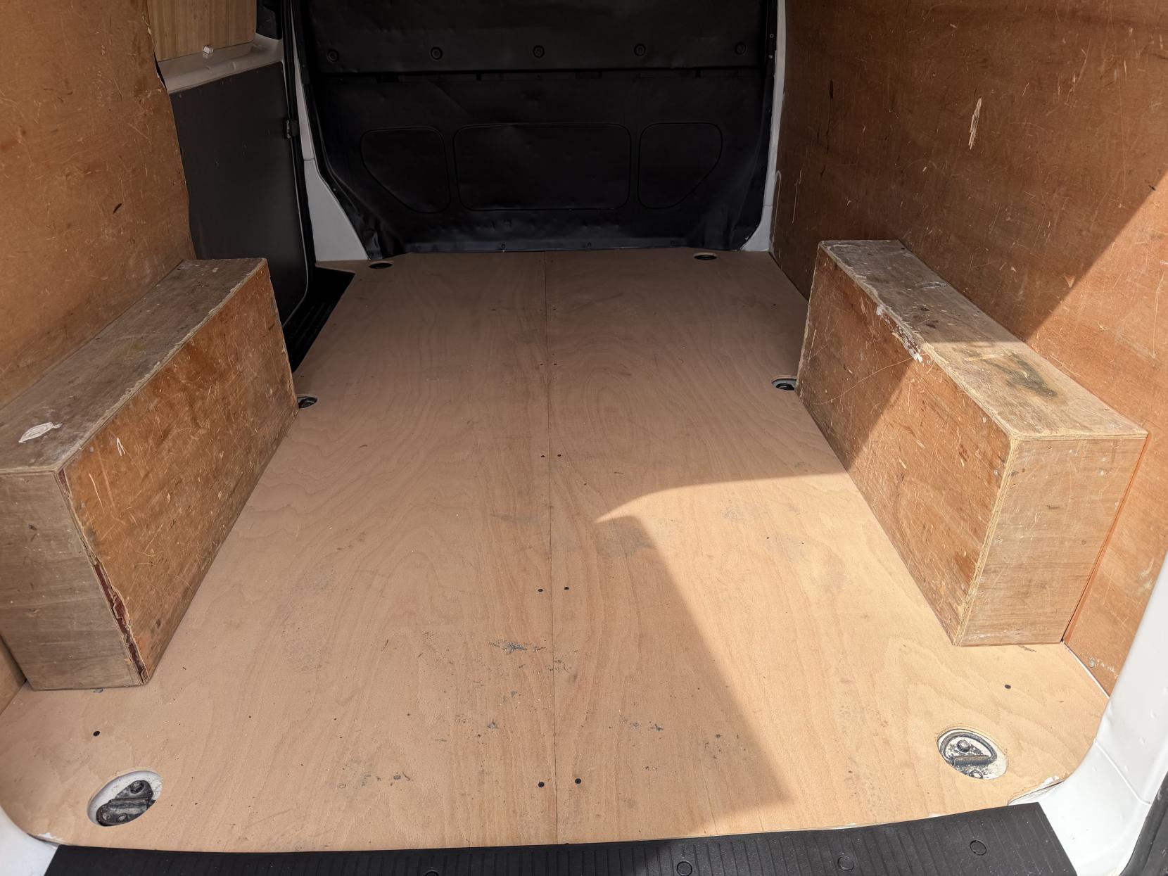 2021 Volkswagen Transporter 2.0 TDI T28 Startline Panel Van 5dr Diesel Manual FWD SWB Euro 6 (s/s) (110 ps) - Thumbnail 33