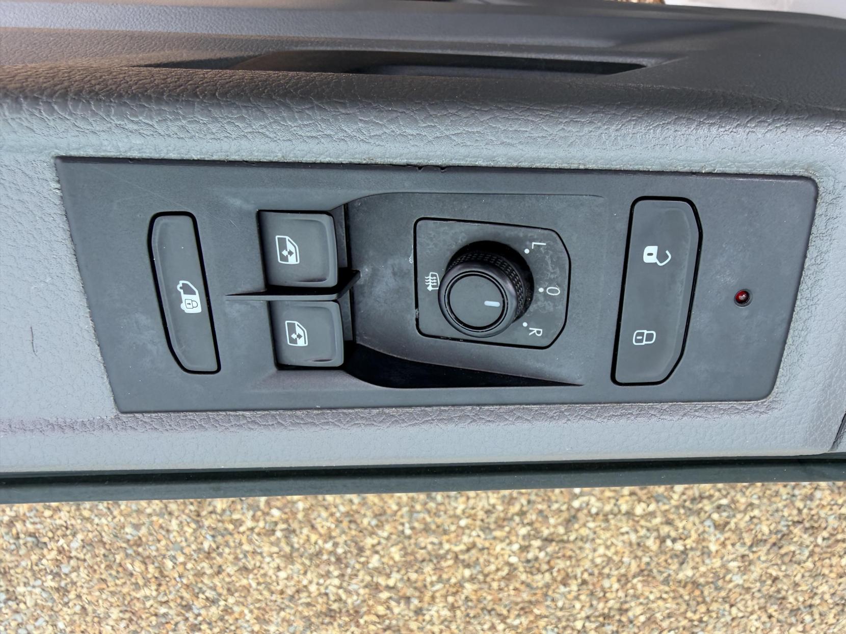 2021 Volkswagen Transporter 2.0 TDI T28 Startline Panel Van 5dr Diesel Manual FWD SWB Euro 6 (s/s) (110 ps) - Thumbnail 31