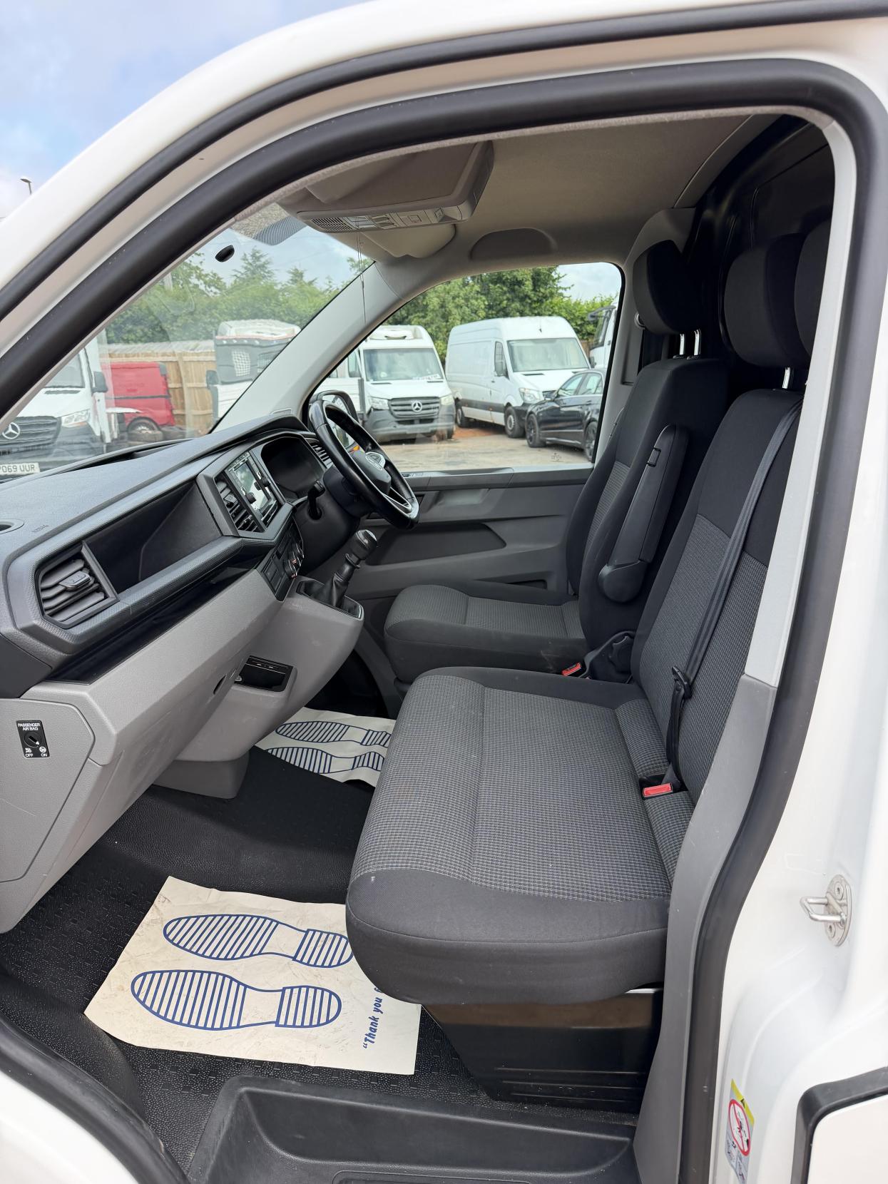 2021 Volkswagen Transporter 2.0 TDI T28 Startline Panel Van 5dr Diesel Manual FWD SWB Euro 6 (s/s) (110 ps) - Thumbnail 17