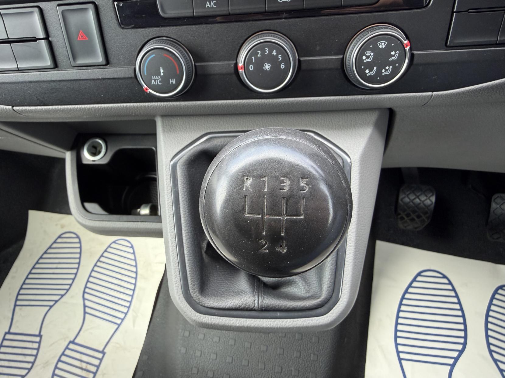 2021 Volkswagen Transporter 2.0 TDI T28 Startline Panel Van 5dr Diesel Manual FWD SWB Euro 6 (s/s) (110 ps) - Thumbnail 44
